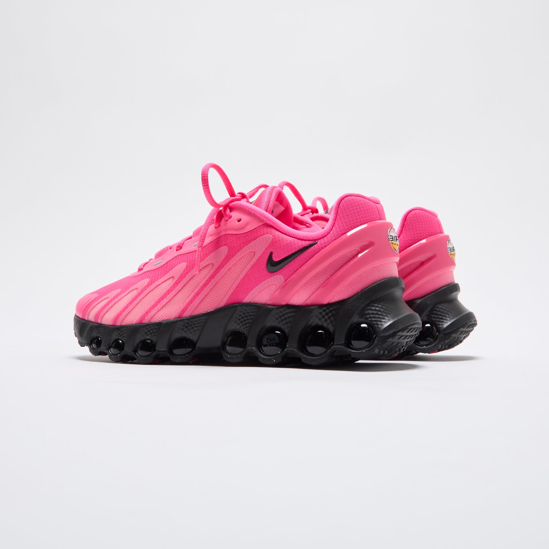 Nike Air Max DN8 - Hyper Pink / Black