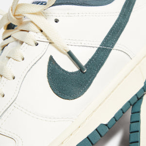 Nike Dunk Low - Sail / Deep Jungle / Coconut / Milk / White