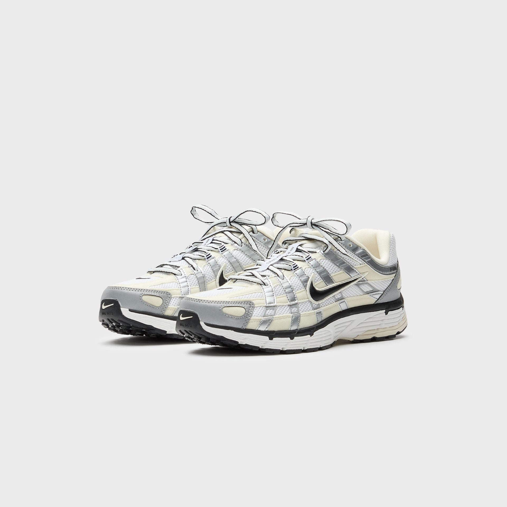 Nike WMNS Nike P-6000 - Coconut Milk / Black / Summit White