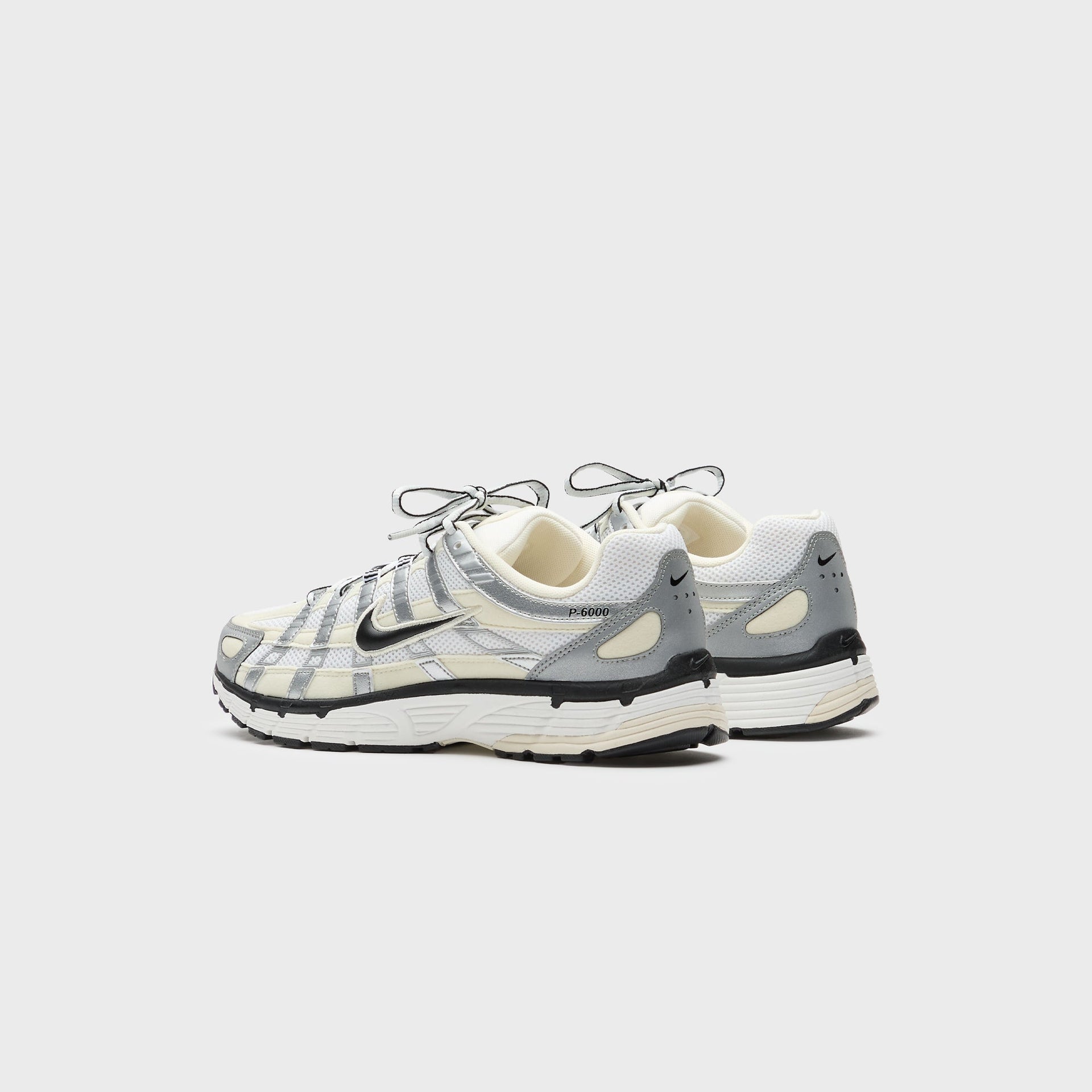 Nike WMNS Nike P-6000 - Coconut Milk / Black / Summit White