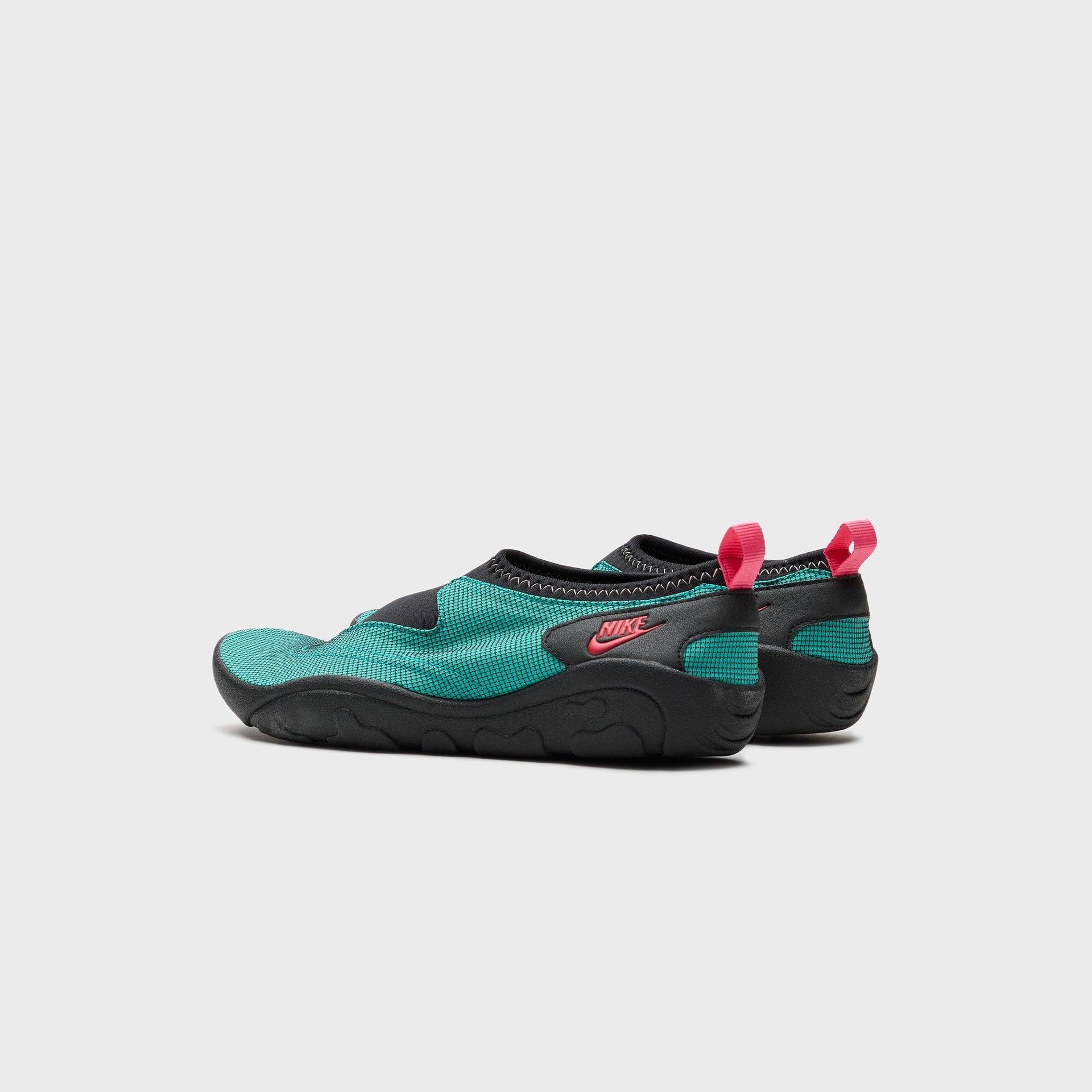 Nike Aqua Turf - Turbo Green / Black / Washed Coral / Team Scarlet