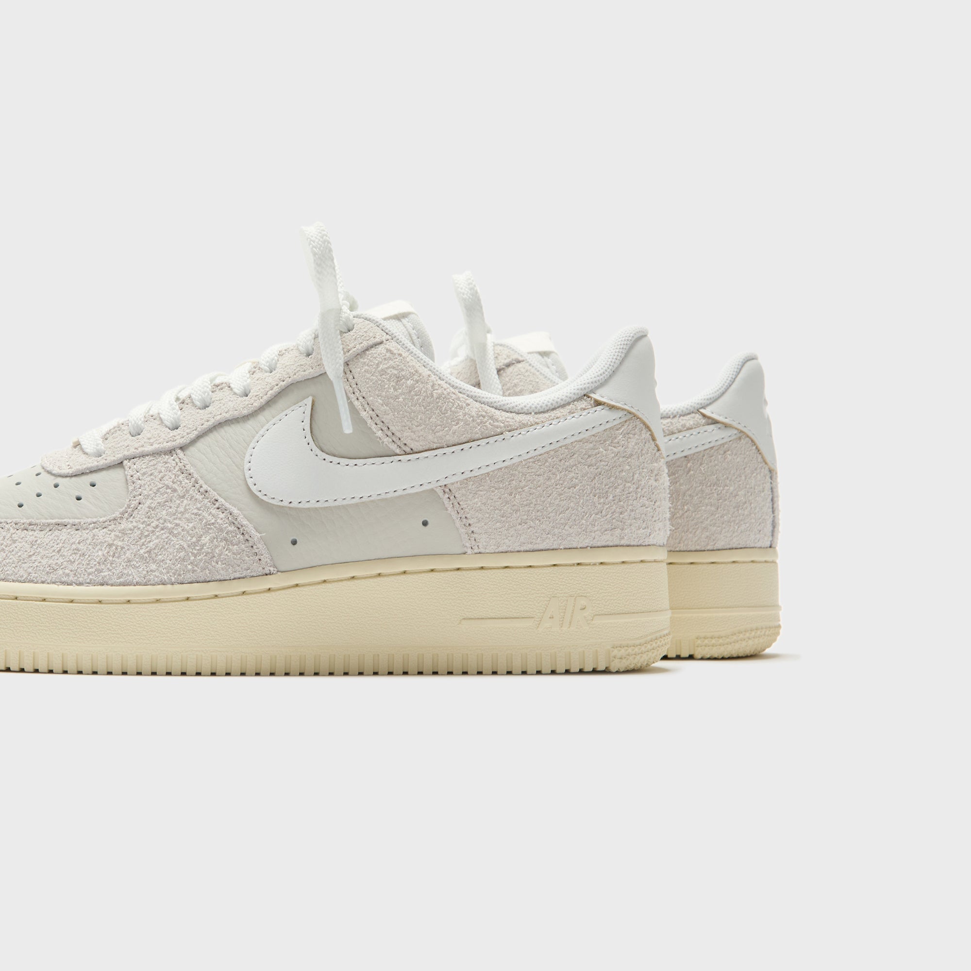 nike air force 1 womens phantom