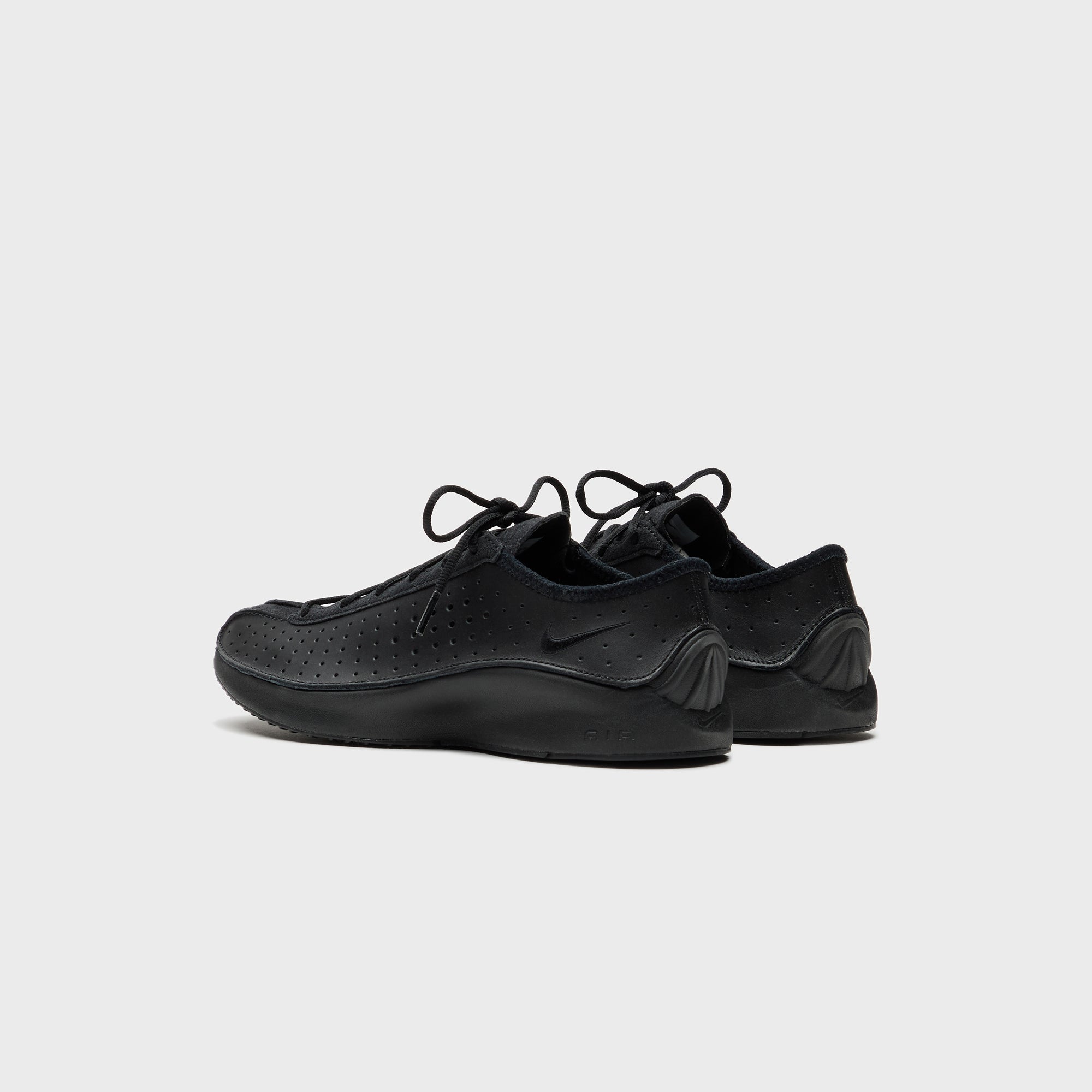 靴 WMNS NIKE AIR SUPERFLY BLACK/BLACK NIKE W AIR SUPERFLY BLACK/BLACK-BLACK（ナイキ ウィメンズ