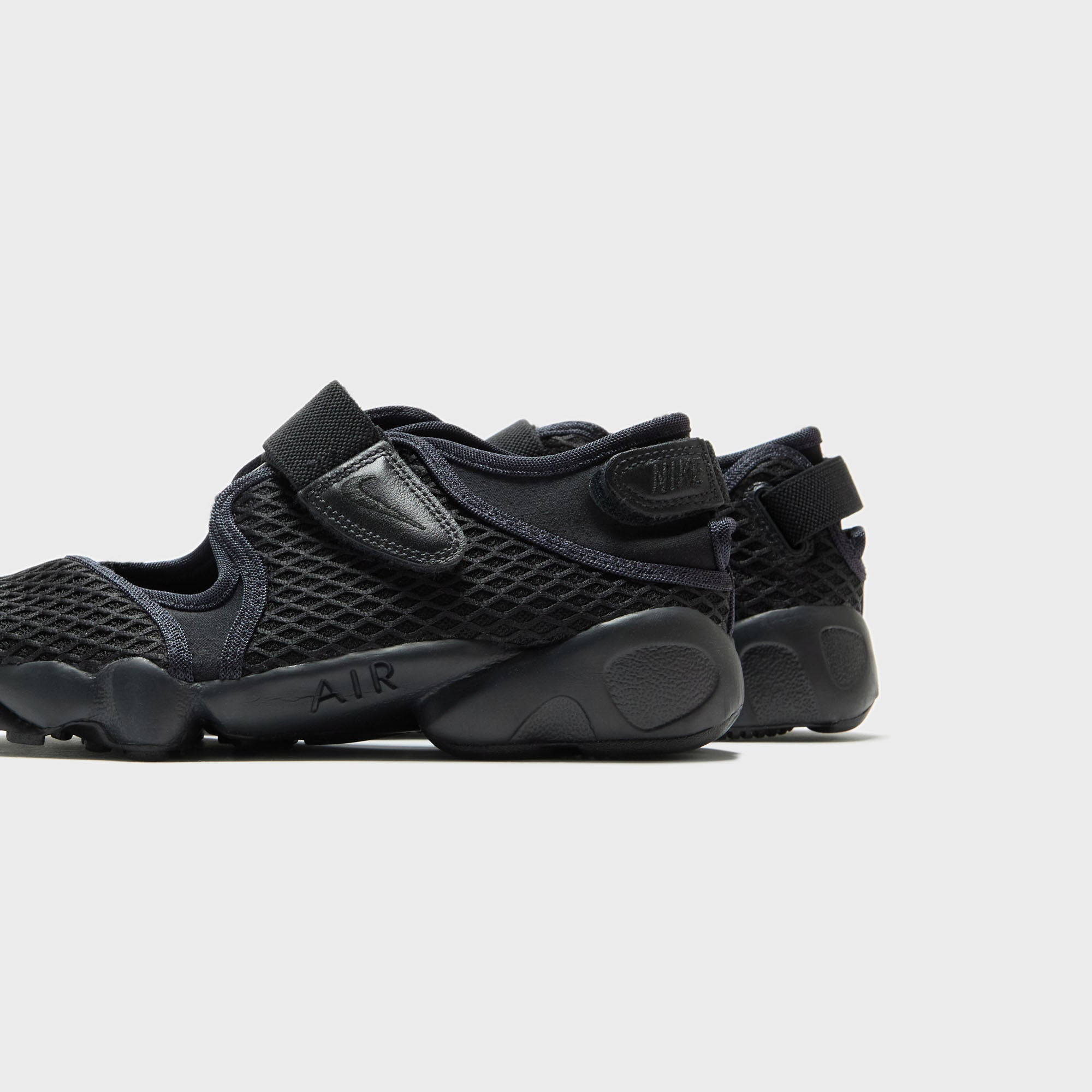 Nike Women's Air Rift Lace - Off Noir – Kith Europe