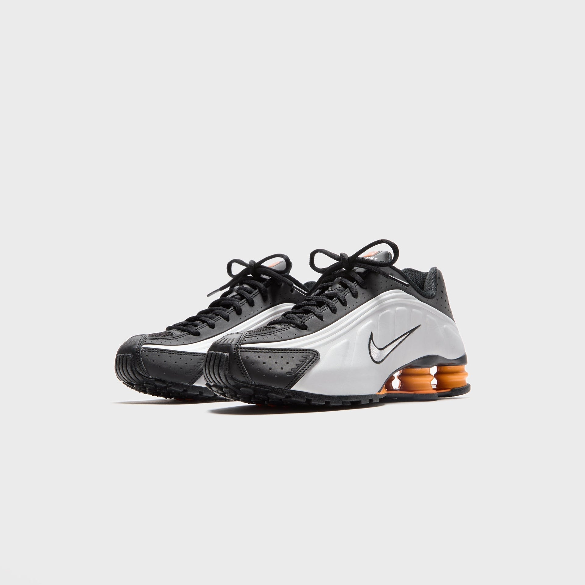 Nike Shox R4 - Black / Vast Grey / Bright Mandarin / Metallic Silver
