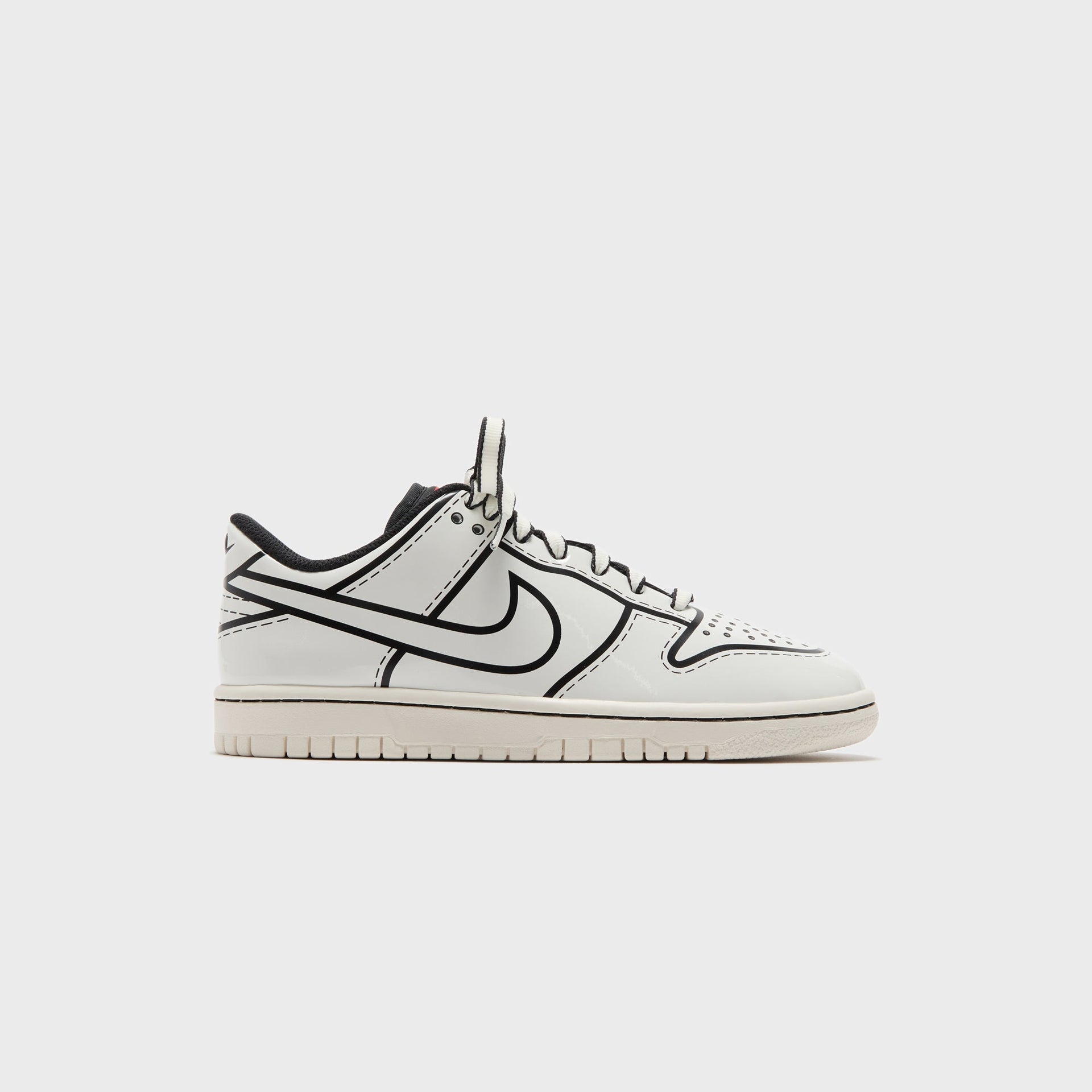 Nike x LEGO GS Dunk Low - Sail / Black / Rush Red