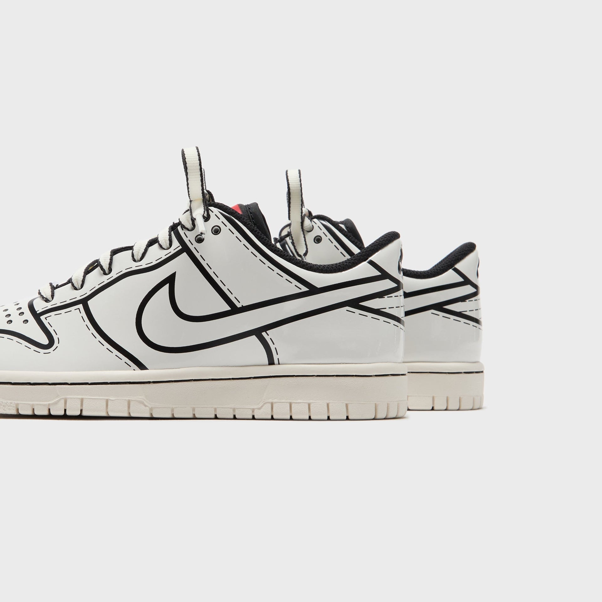 Nike x LEGO GS Dunk Low - Sail / Black / Rush Red