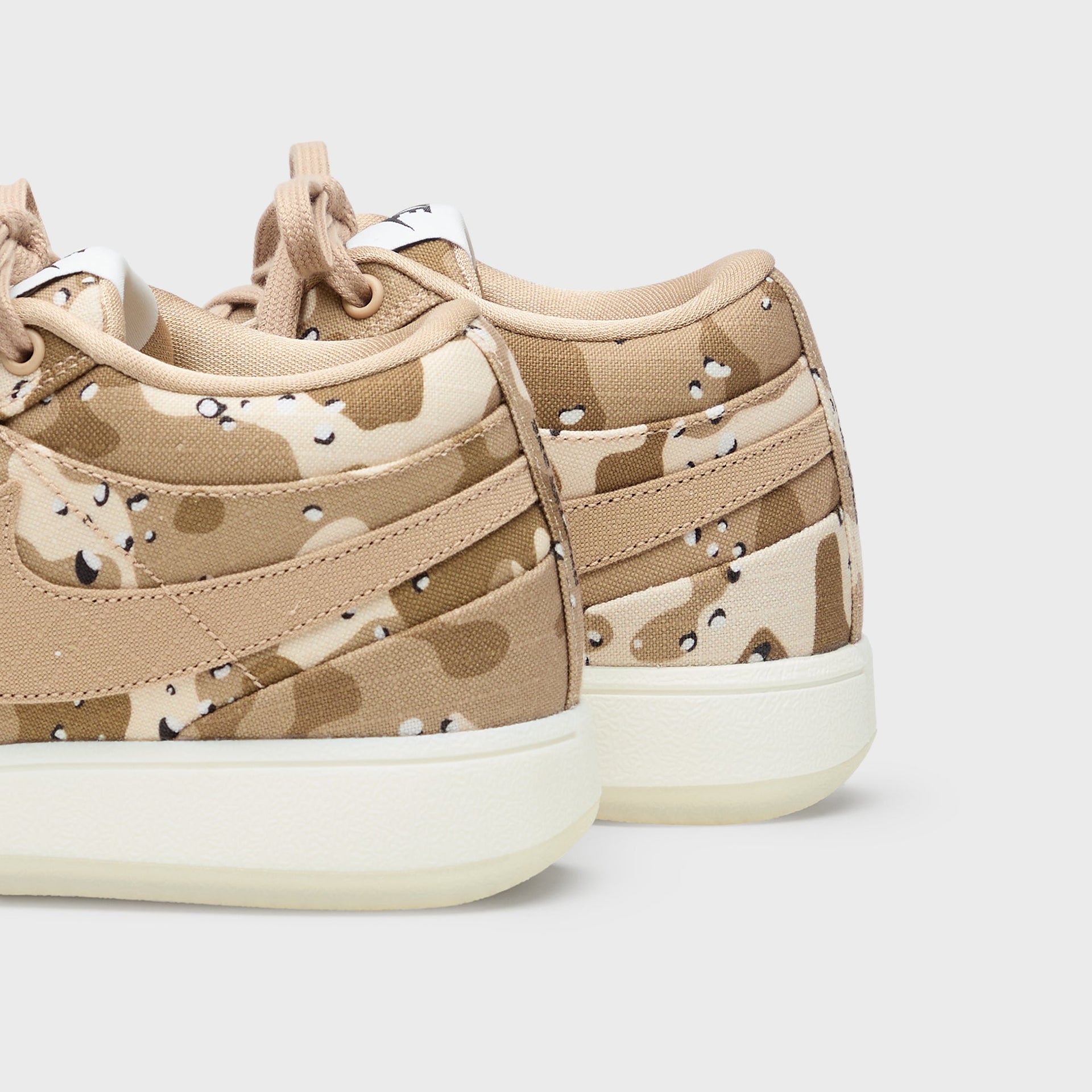 Nike Book 1 - Sesame / Sandrift / White / Natural / Blush Pink / Black