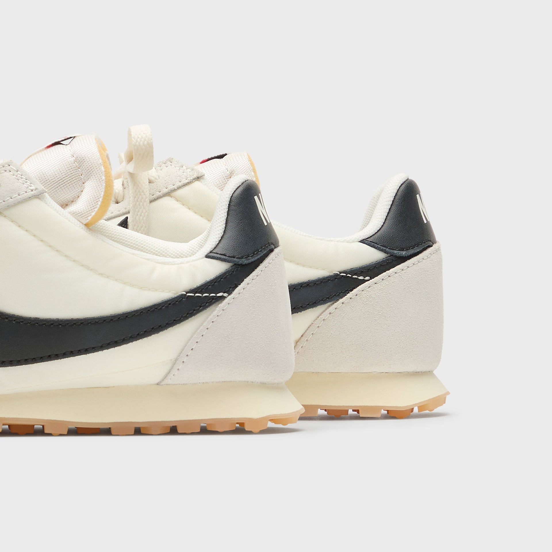 Nike Waffle Racer - Sail / Coconut Milk / Gum Light Brown / Black