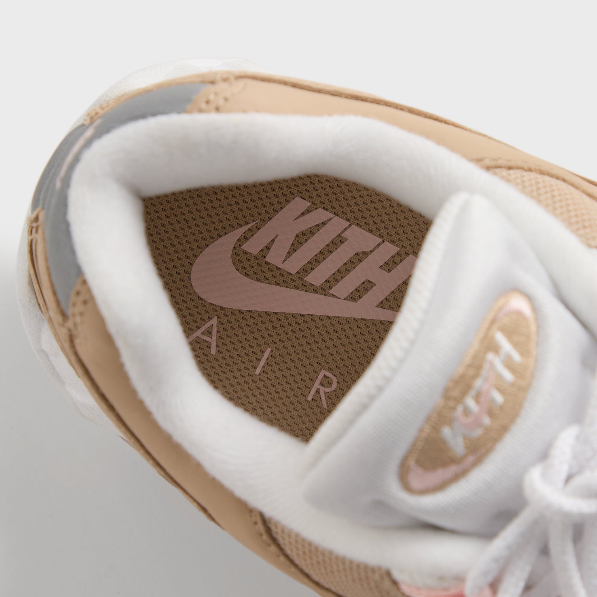 MADE-TO-ORDER | Kith for Nike Air Max 95 "Linen" - Linen / Atmosphere / White