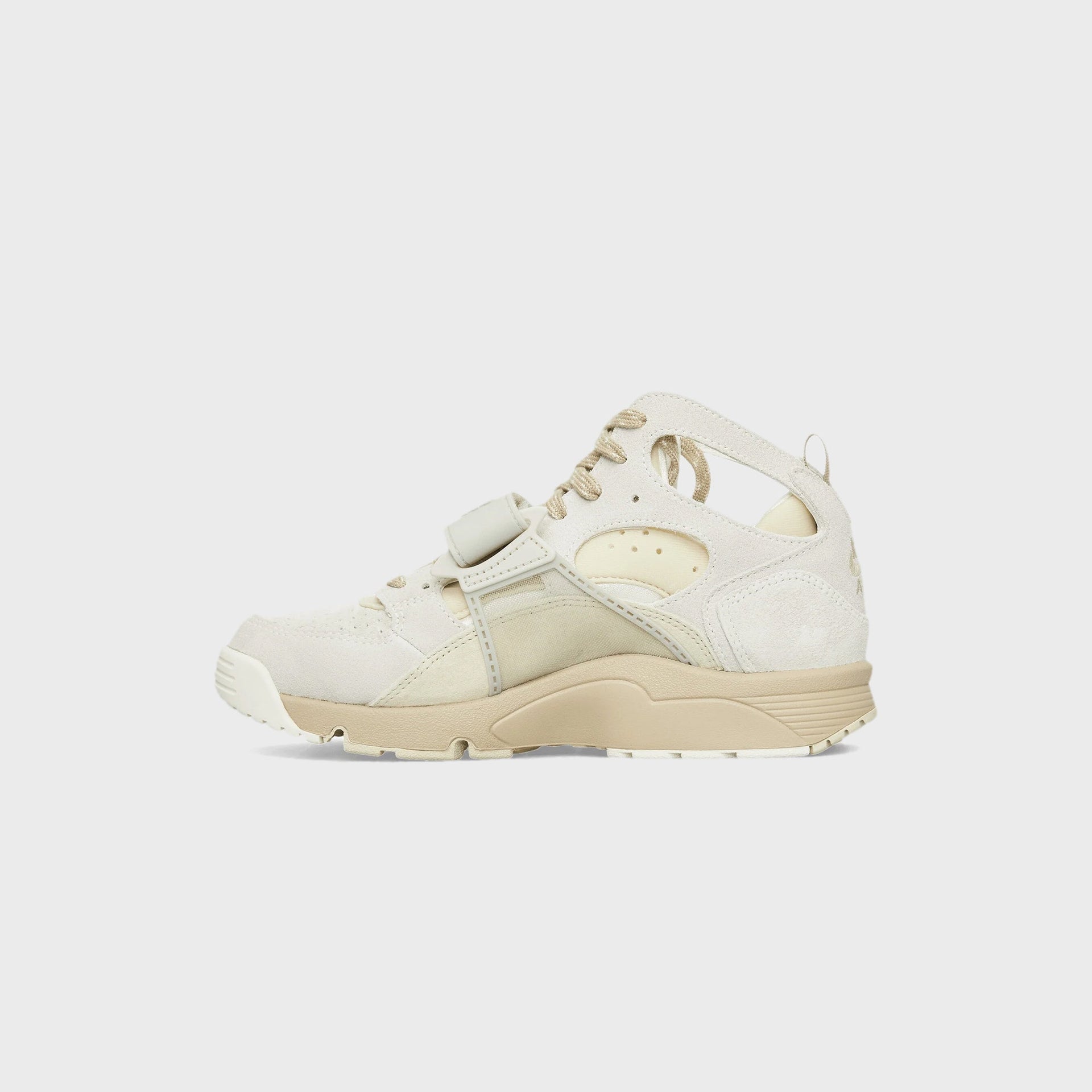 Nike Air Trainer Huarache - Sail / Light Khaki / Desert Khaki