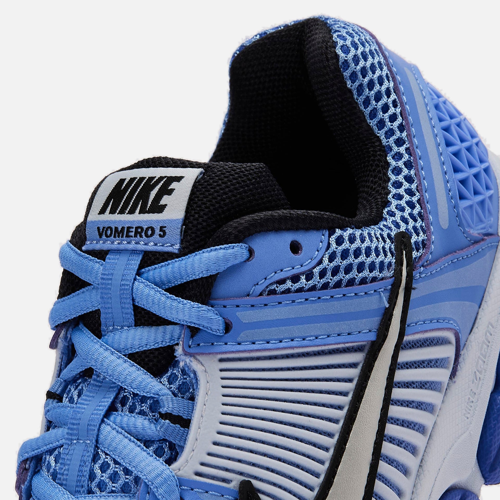 Nike WMNS Zoom Vomero 5 - Royal Pulse / Football Grey / Persian Violet / Metallic Platinum