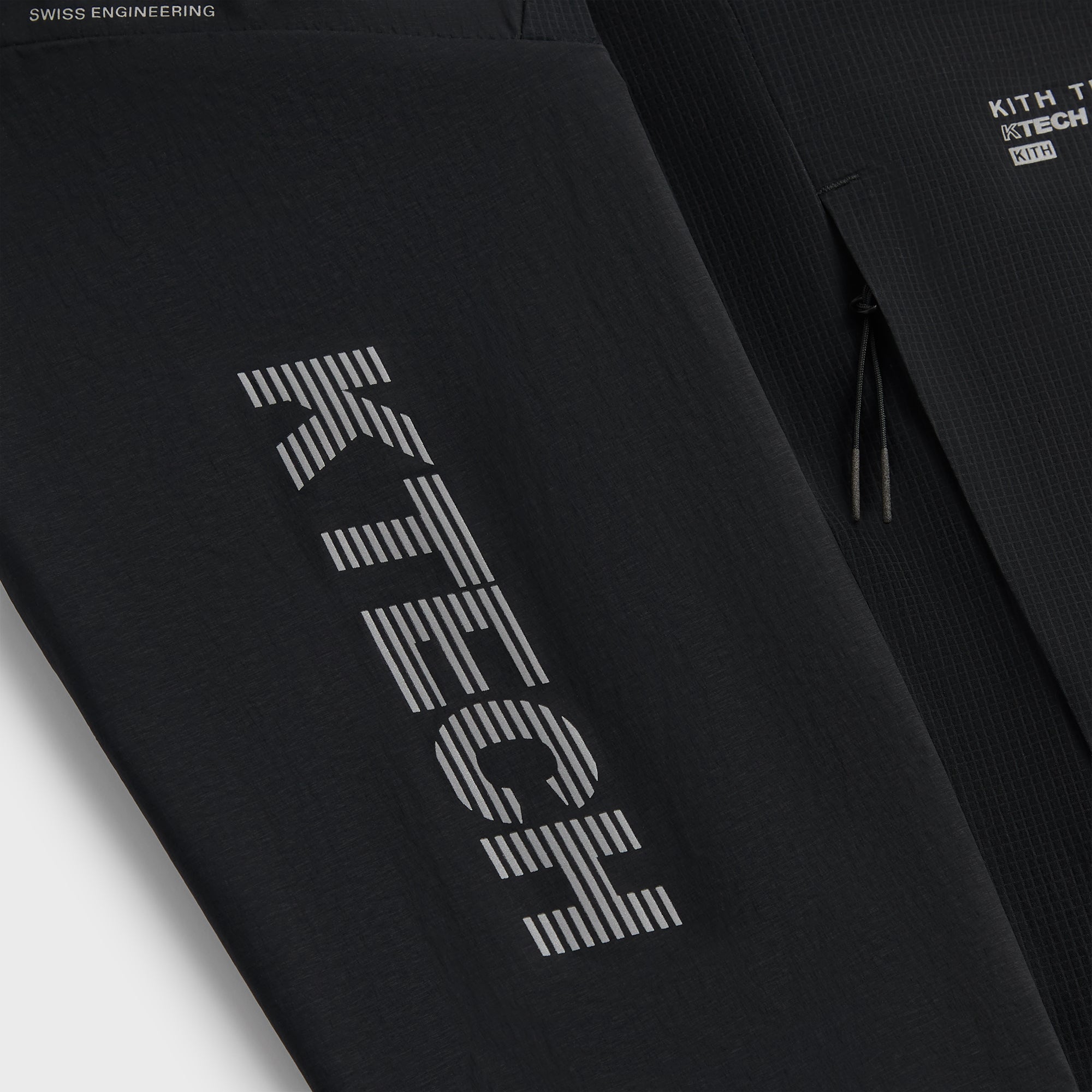 Kith for On Core Jacket - Black – Kith Europe