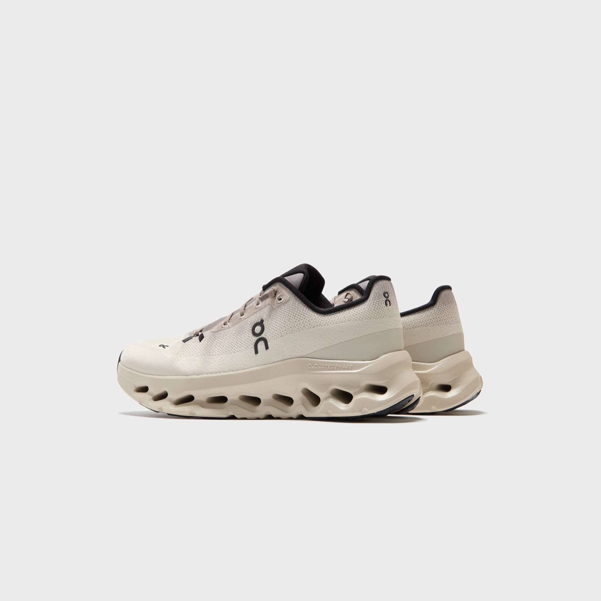 極美品！ビリーズ別注on cloudtilt 27.5 cinder/sand On Running Cloudtilt - Cinder / Sand – Kith Europe
