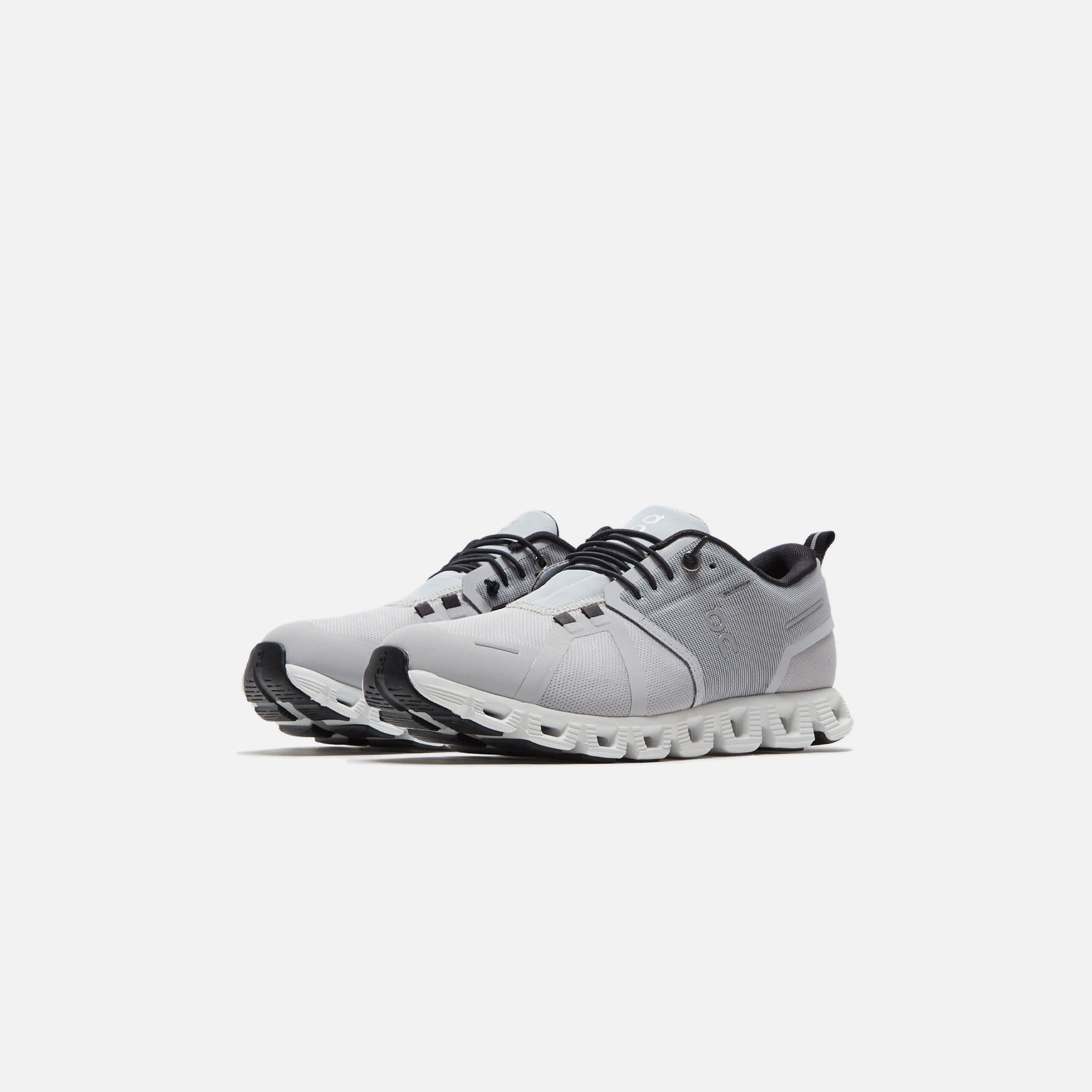 On Running WMNS Cloud 5 Waterproof - Glacier / White