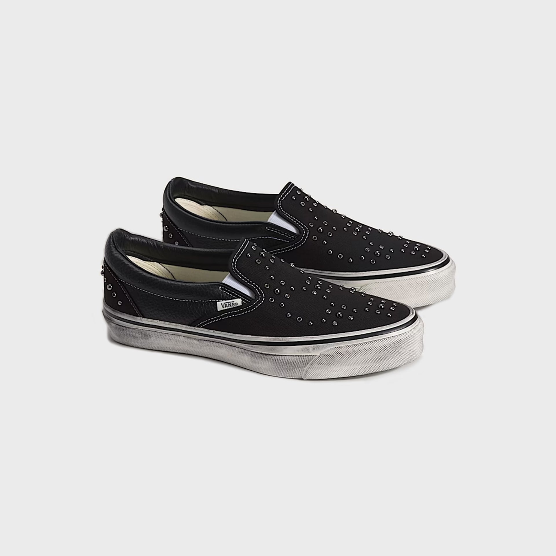 VANS Premium Classic Slip-On - Black / Black