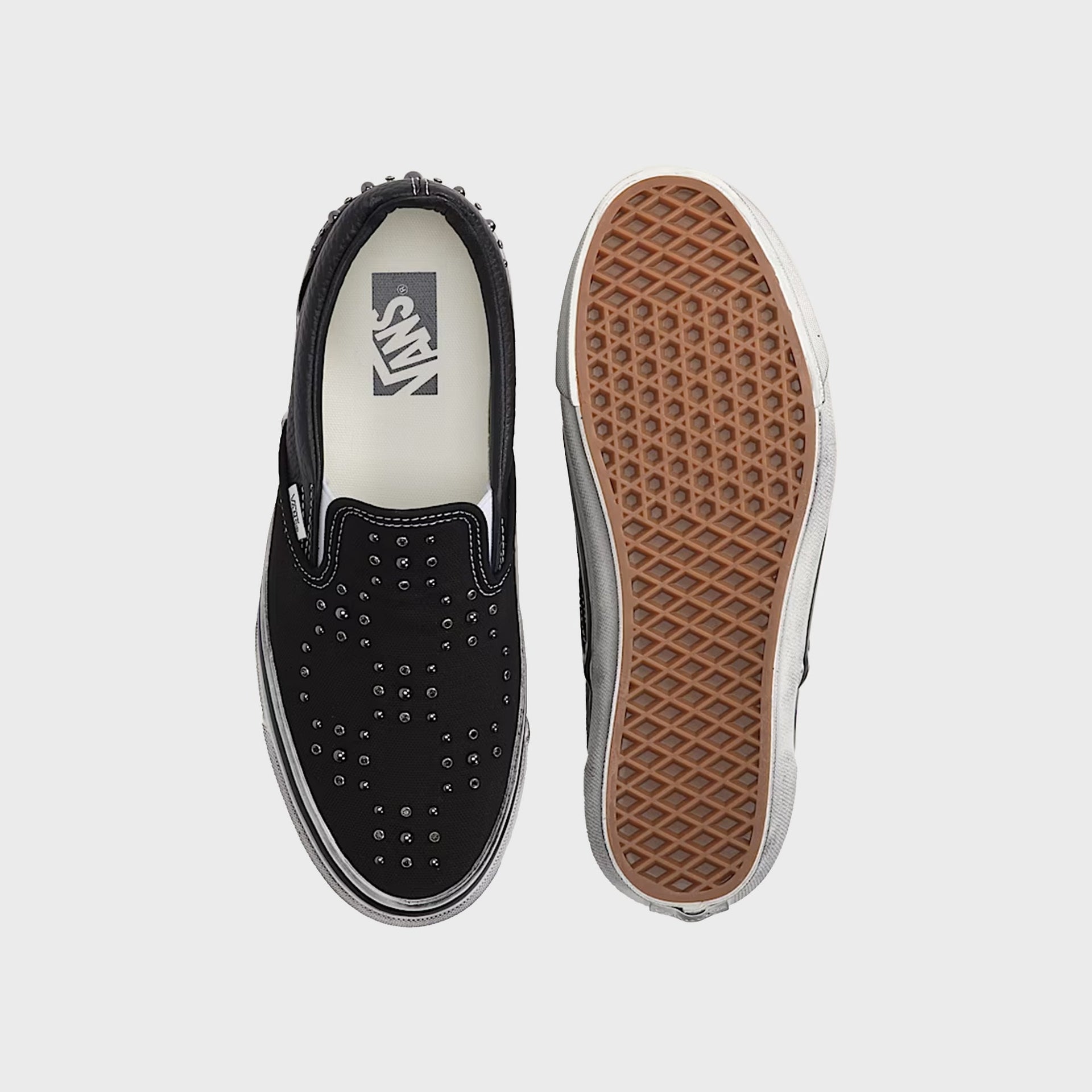 VANS Premium Classic Slip-On - Black / Black