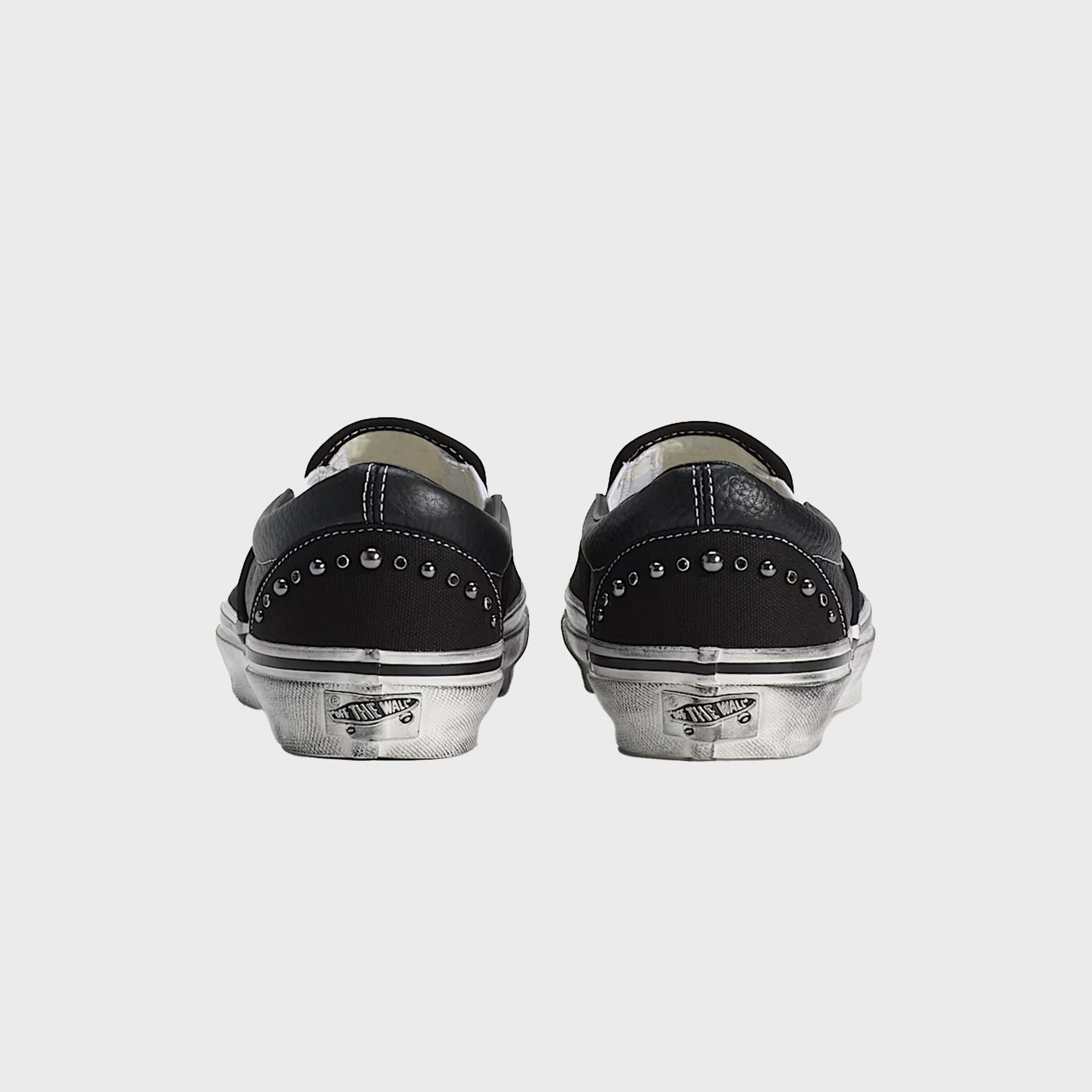 VANS Premium Classic Slip-On - Black / Black