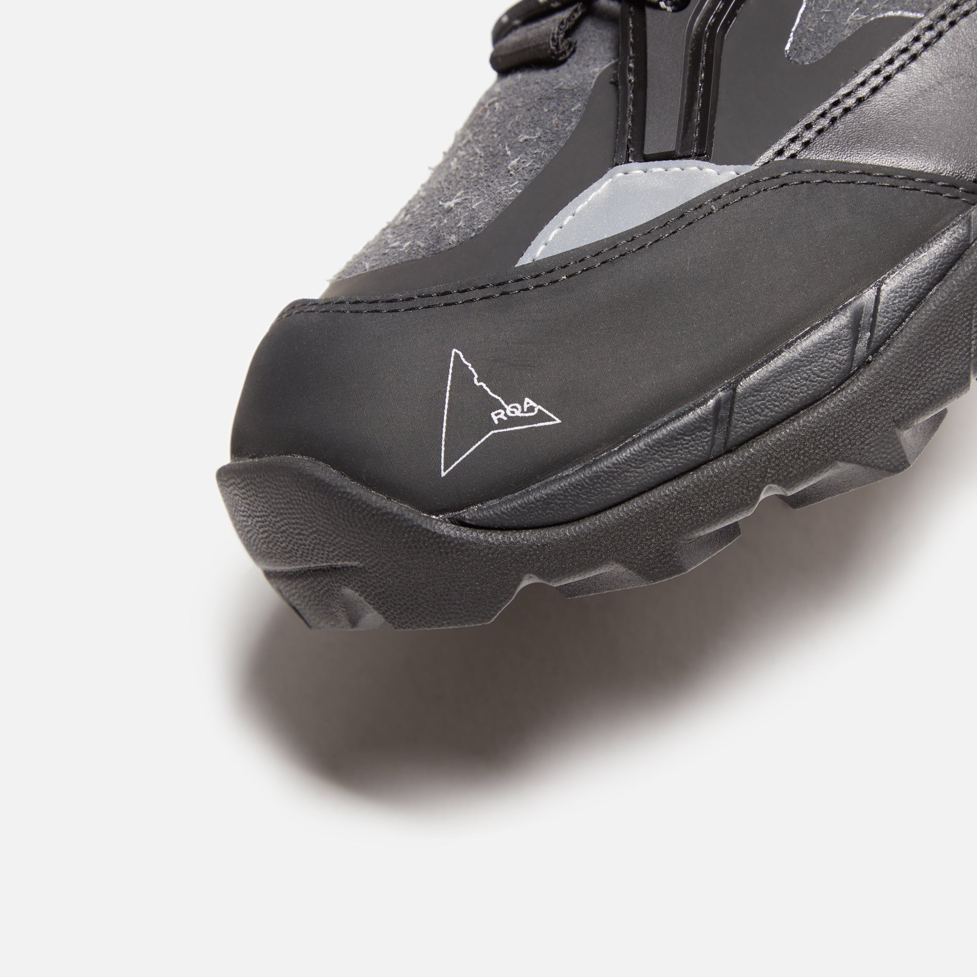 ROA Lhakpa Hiking Shoe - Black – Kith Europe