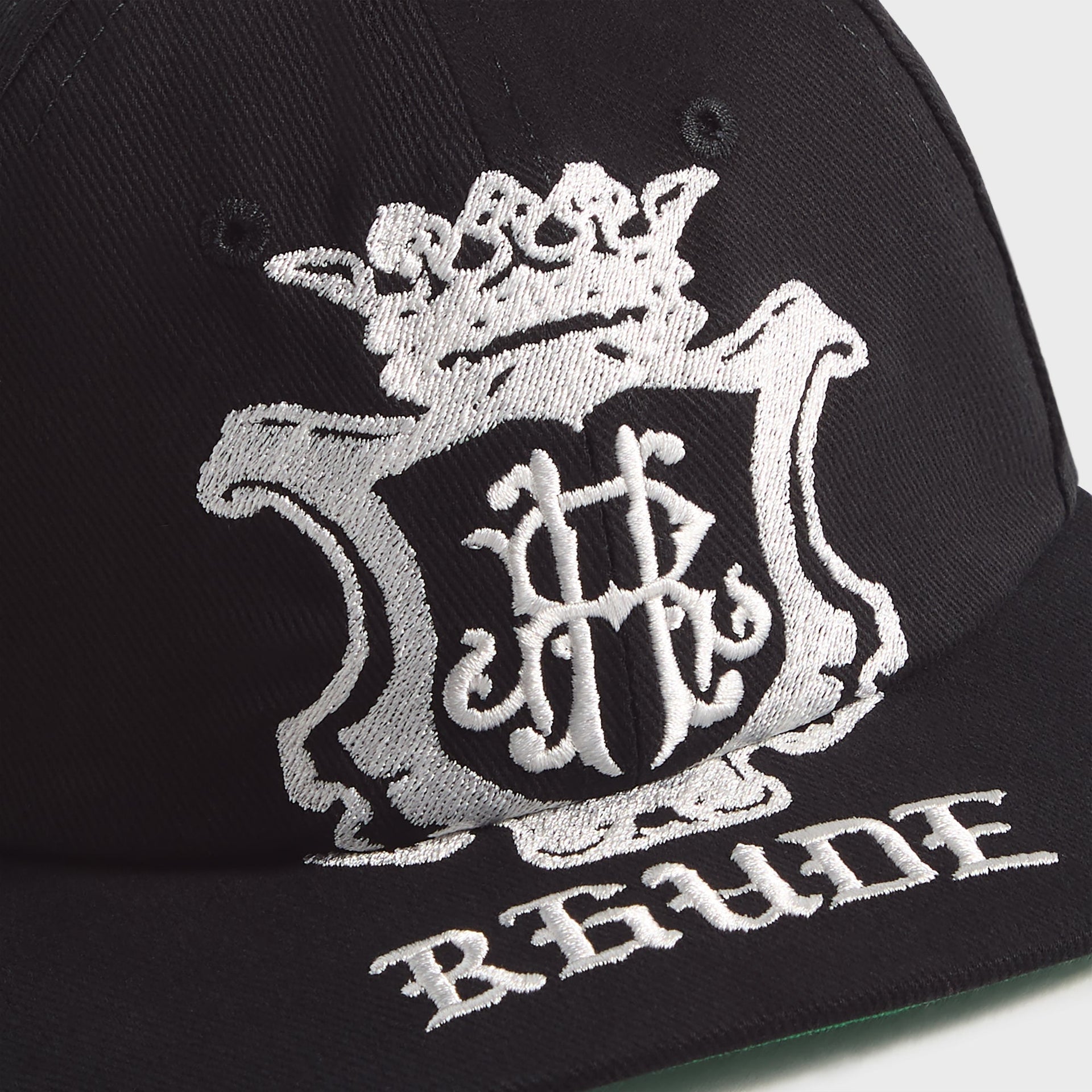 Rhude Grand Cru Crest Curved Brim Cap - Black / White
