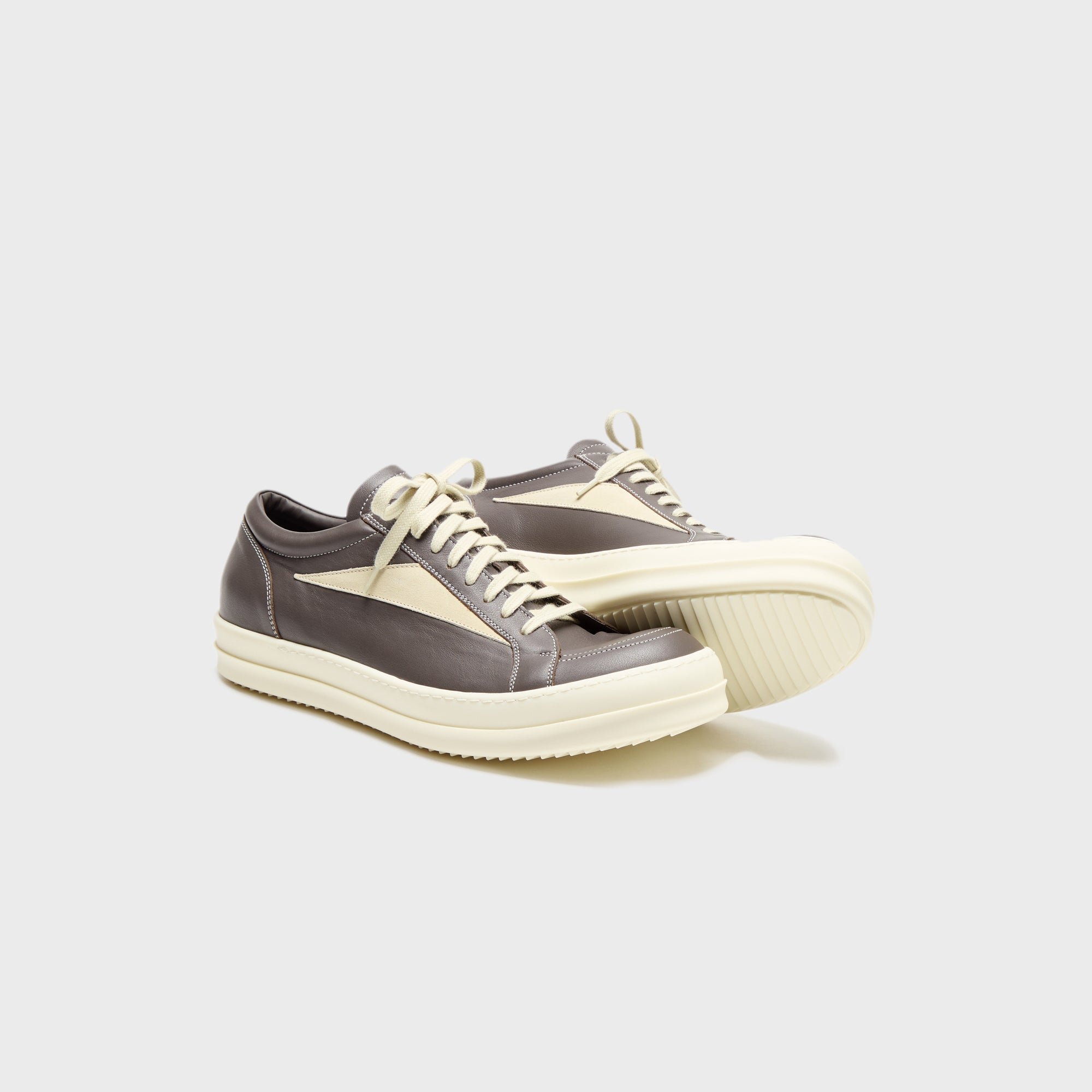 靴 Rick owens vintage sneaker Rick Owens Vintage Sneakers - Black / Milk / Milk – Kith
