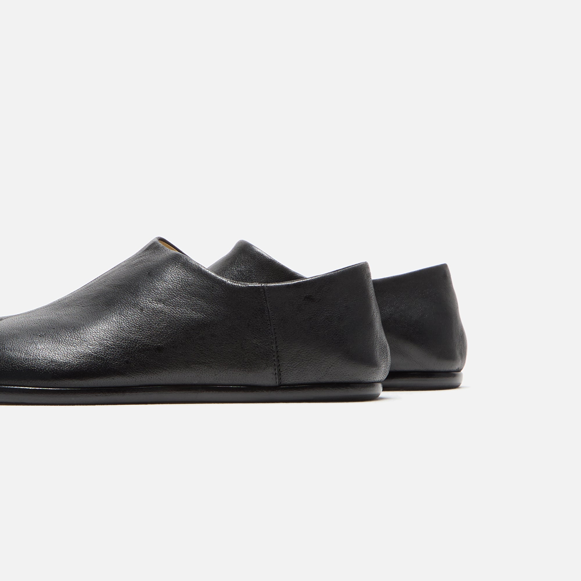 Maison Margiela Tabi Babouche - Camel Leather Black – Kith