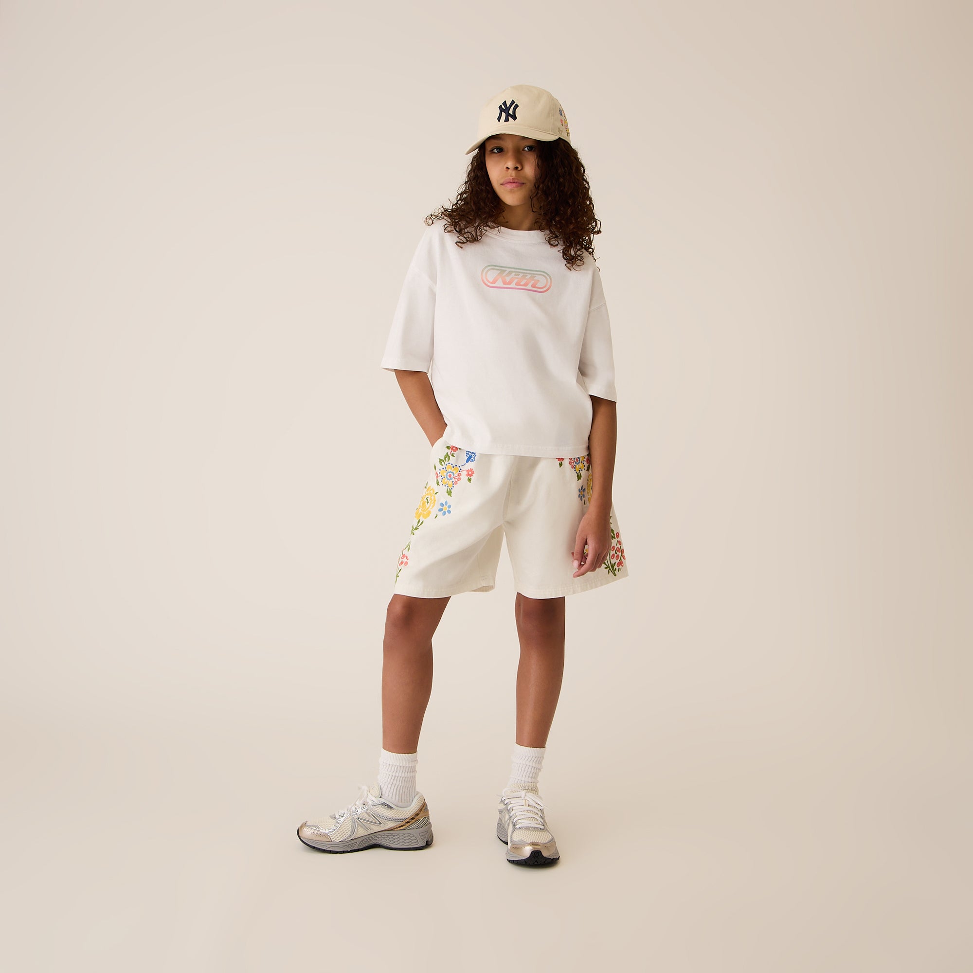 KITH The Jetsons Tシャツ MEDIUM ホワイト Kith x Jetsons Family Hoodie Pink Size Large | eBay