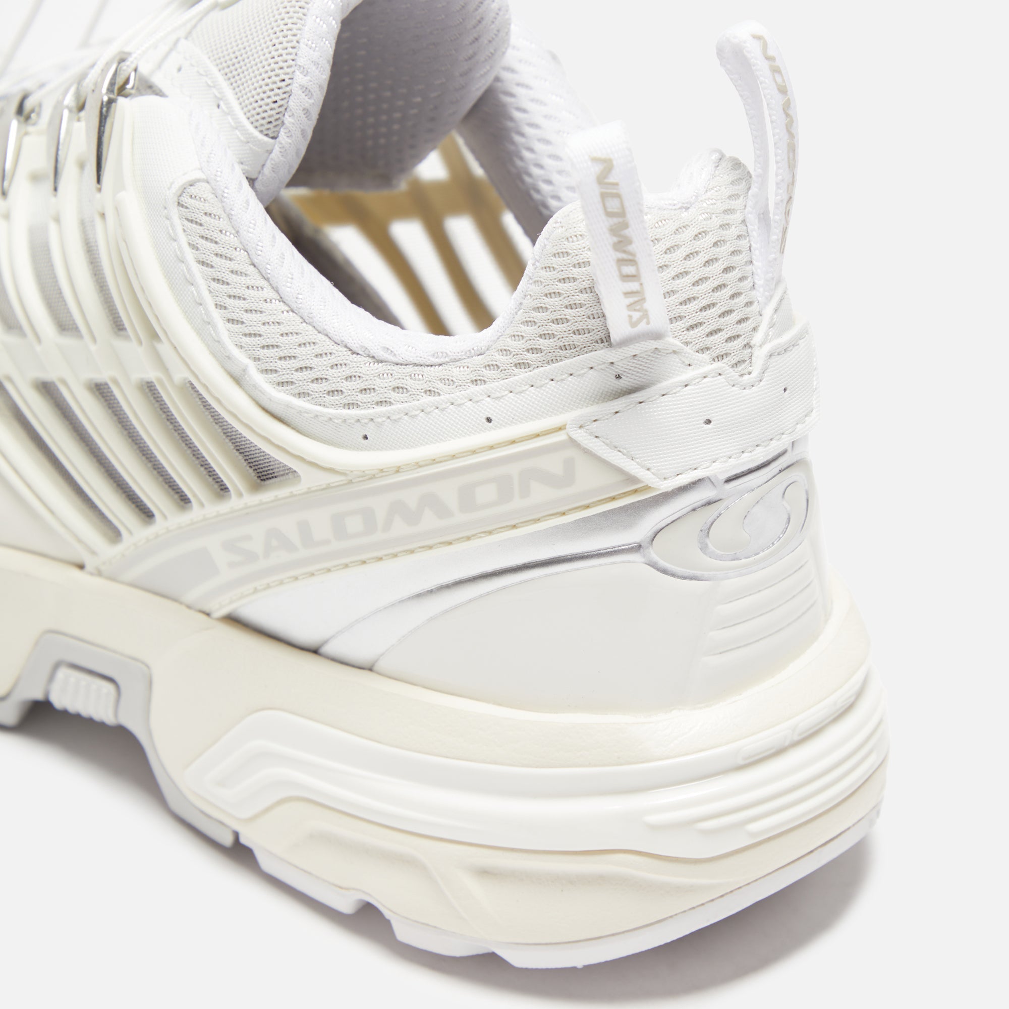 Salomon ACS PRO ホワイト/WHITE Salomon ACS PRO White | BSTN Store