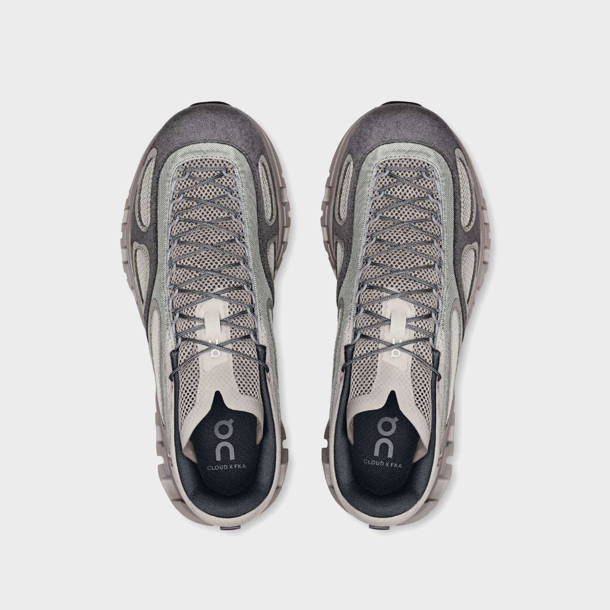 スニーカー ON x FKA Twigs Cloud X On x FKA Twigs Cloud x Sneaker in Desert | FWRD