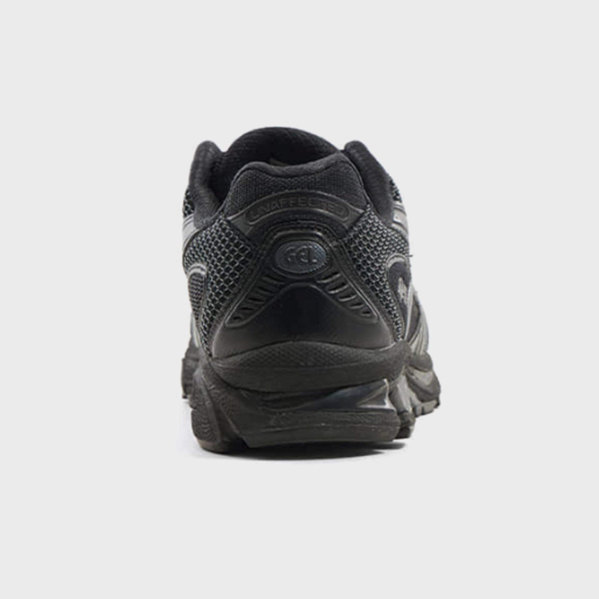 ASICS x UNAFFECTED Gel-Nimbus 10.1 - Black / Black