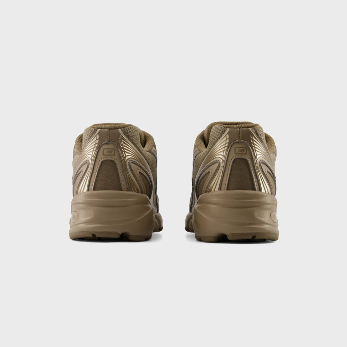 New Balance 740 - Mushroom / Timberwolf