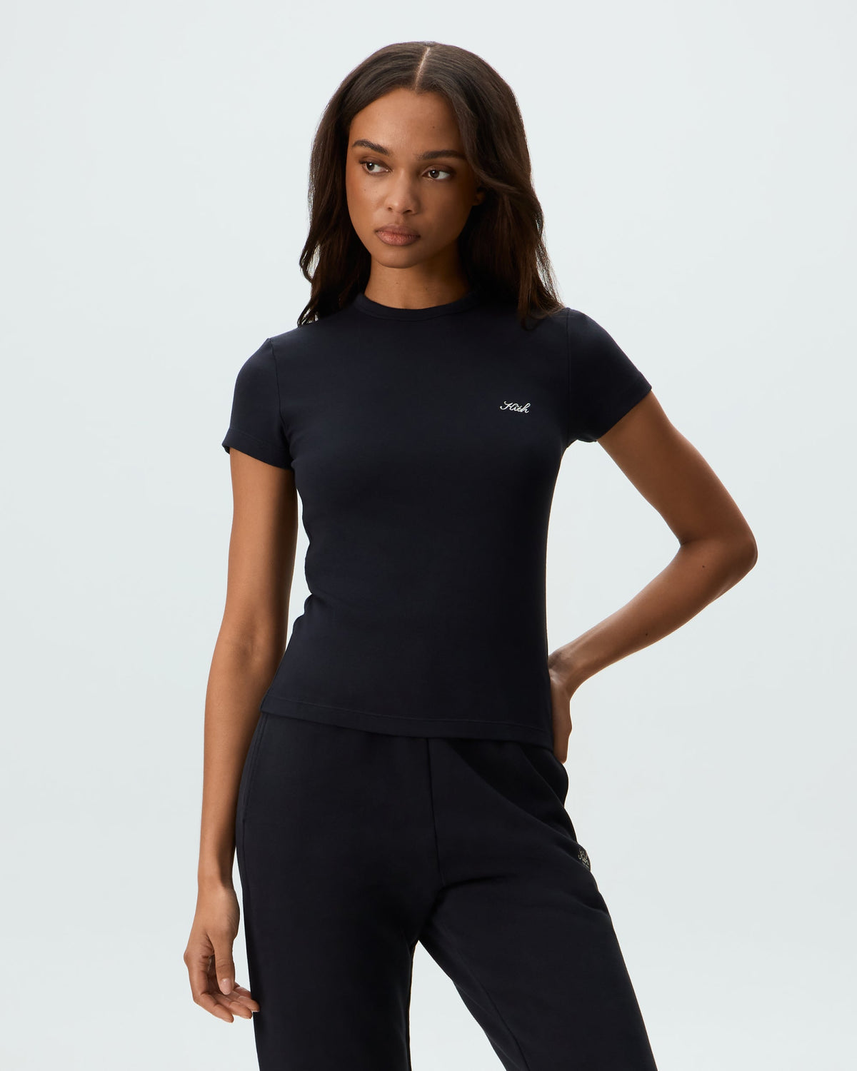 gid://shopify/MediaImage/46998409838868