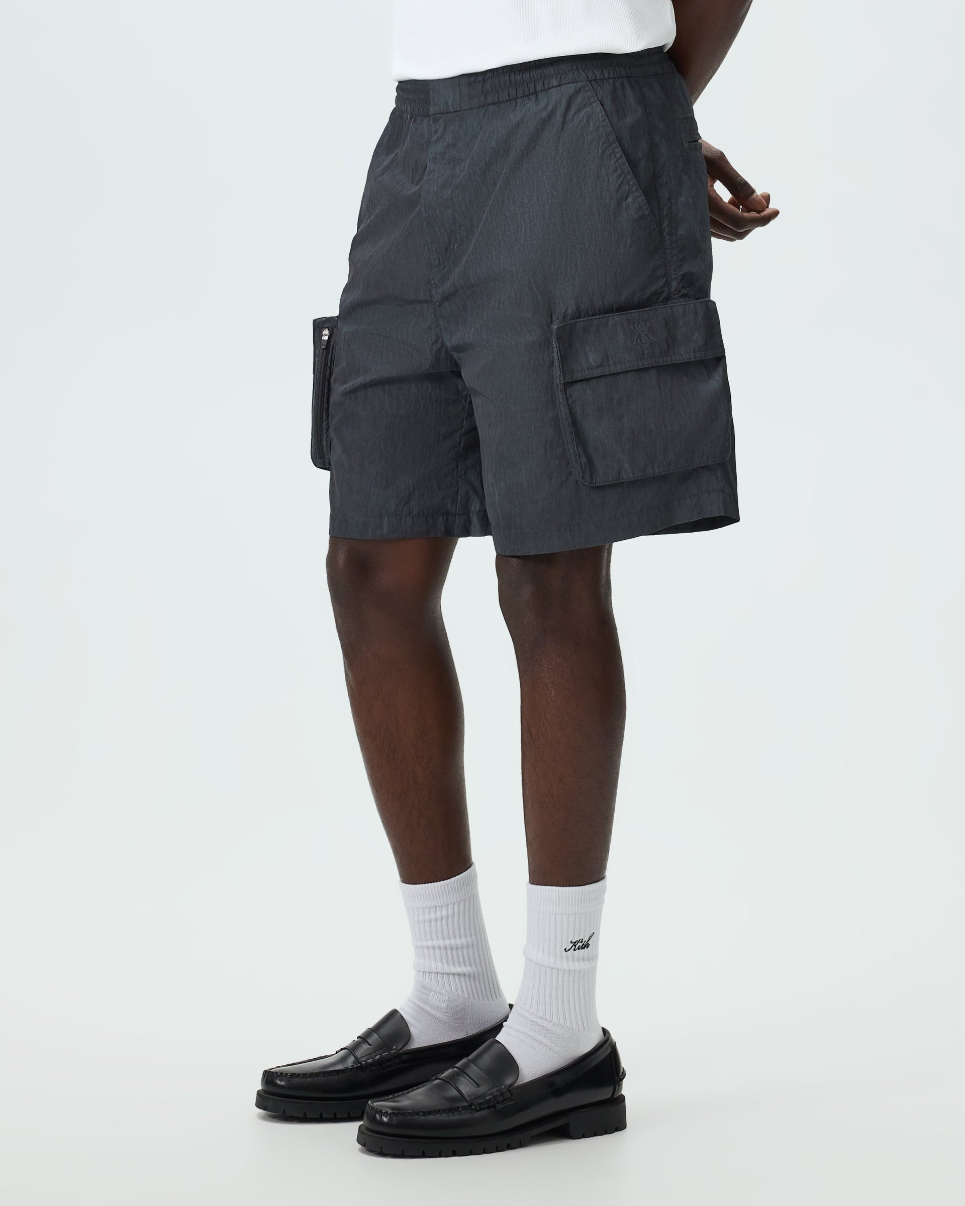 gid://shopify/MediaImage/45228638109972