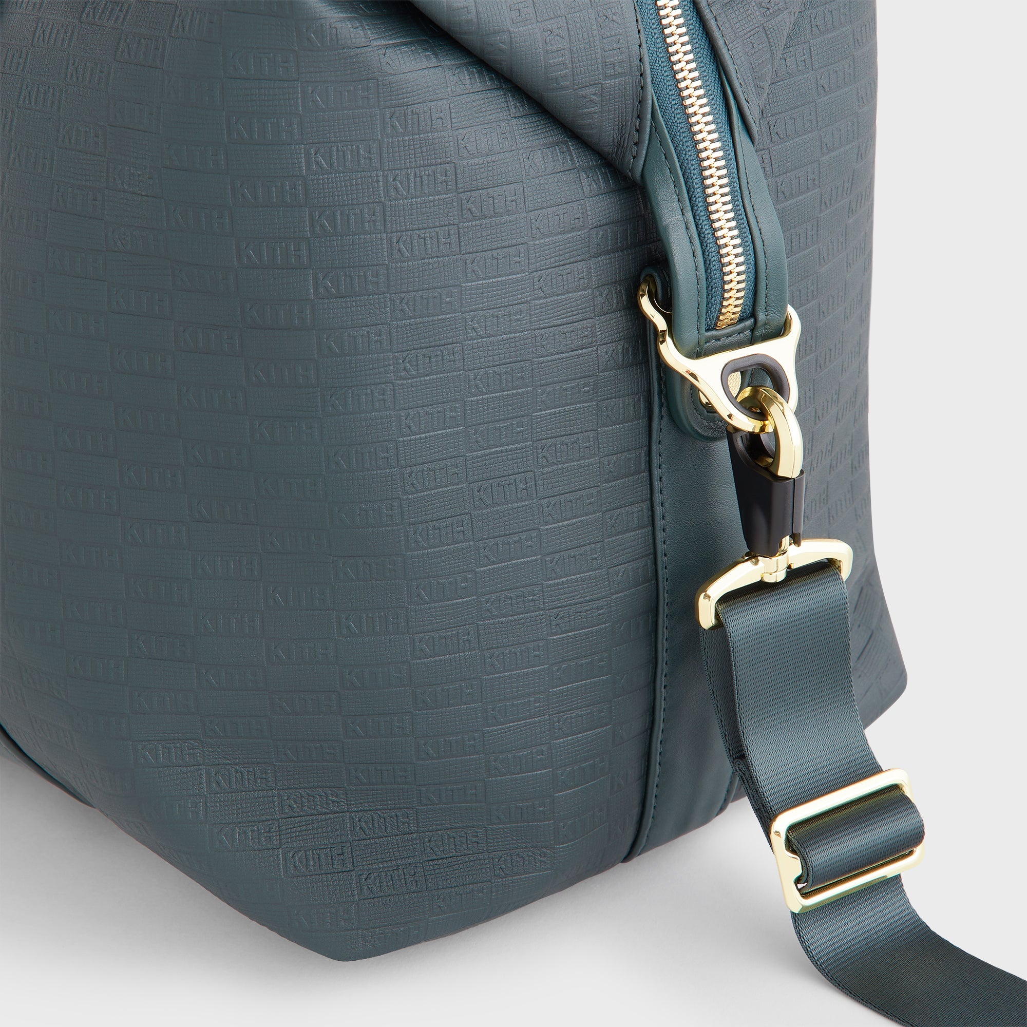 Kith キス TUMI Compact Sling Bag Kith キス TUMI Compact Sling Bag