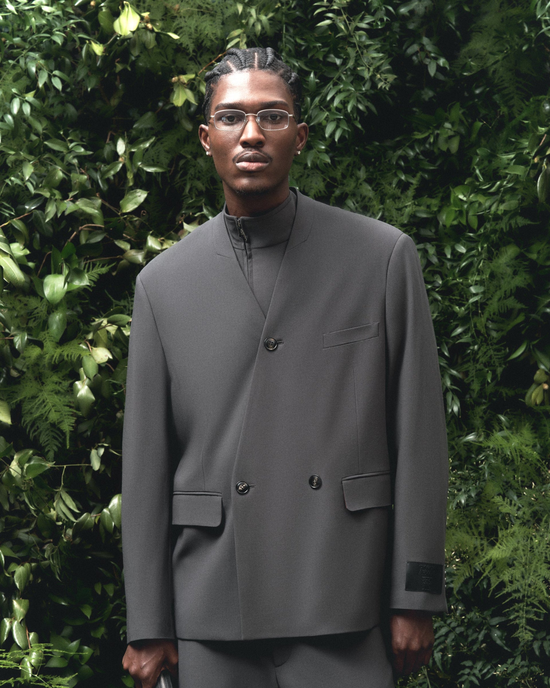 gid://shopify/MediaImage/44834294497556