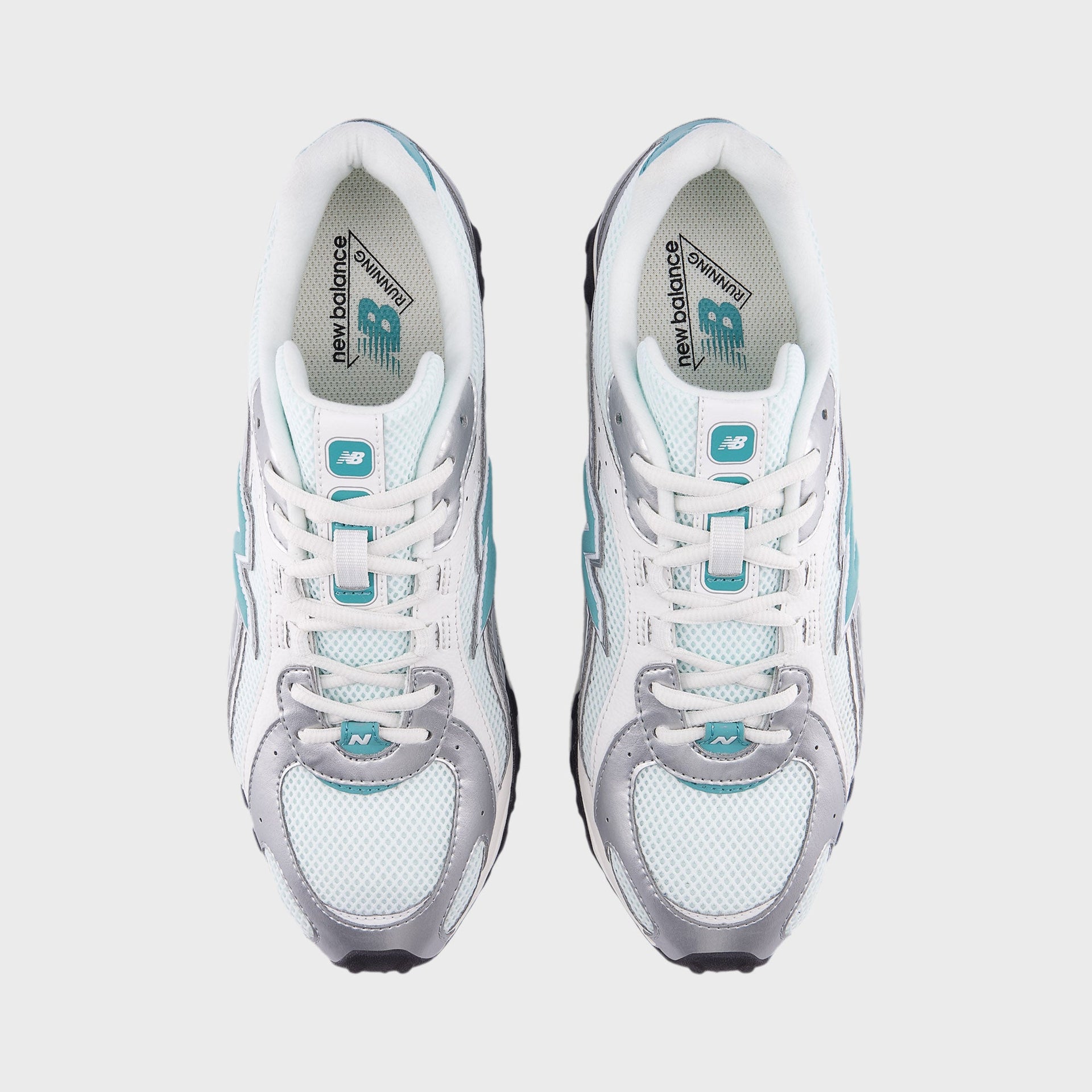 New Balance 204L - Light Silver Metallic