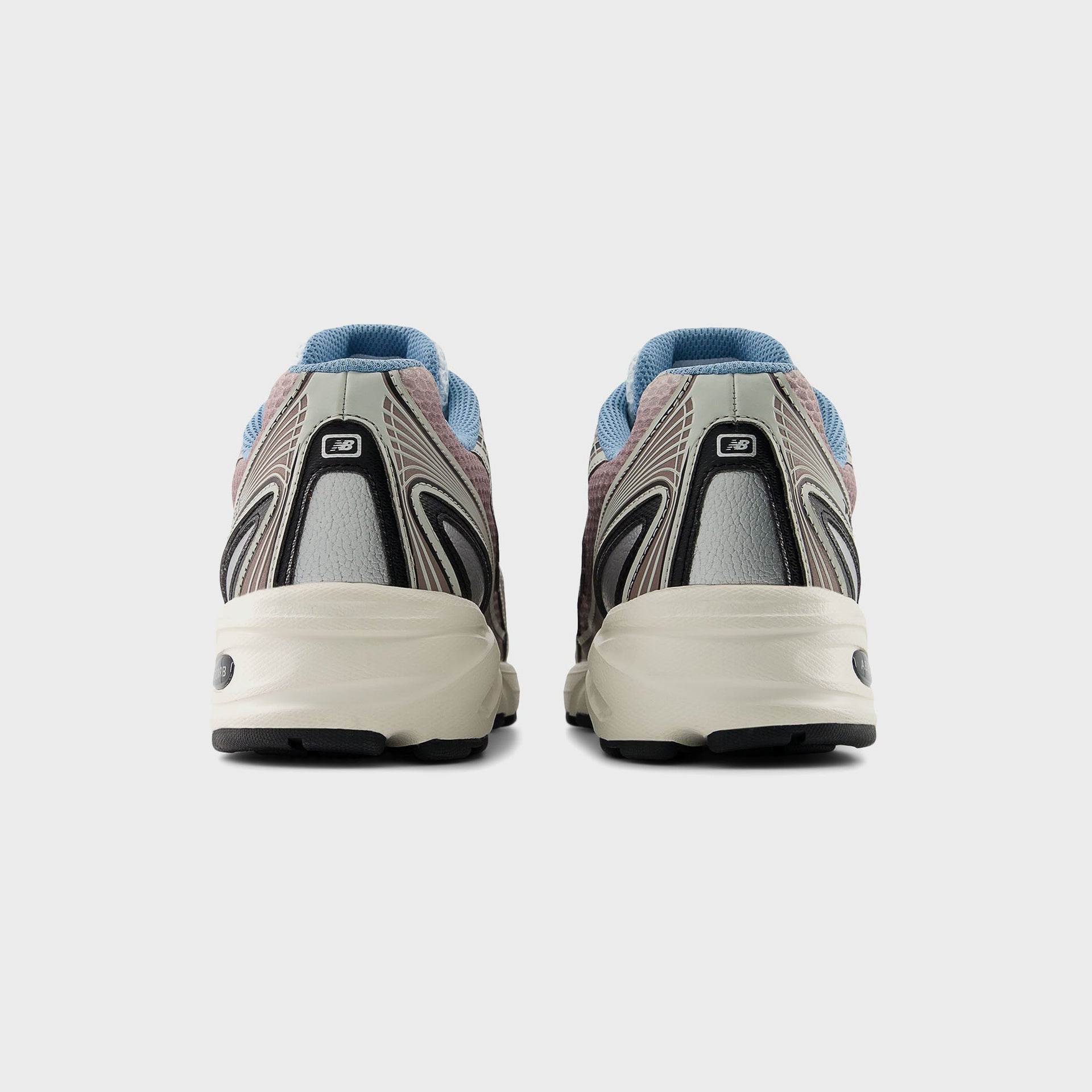 New Balance 740 - Sea Salt / Earth Shadow / Frosted Glass