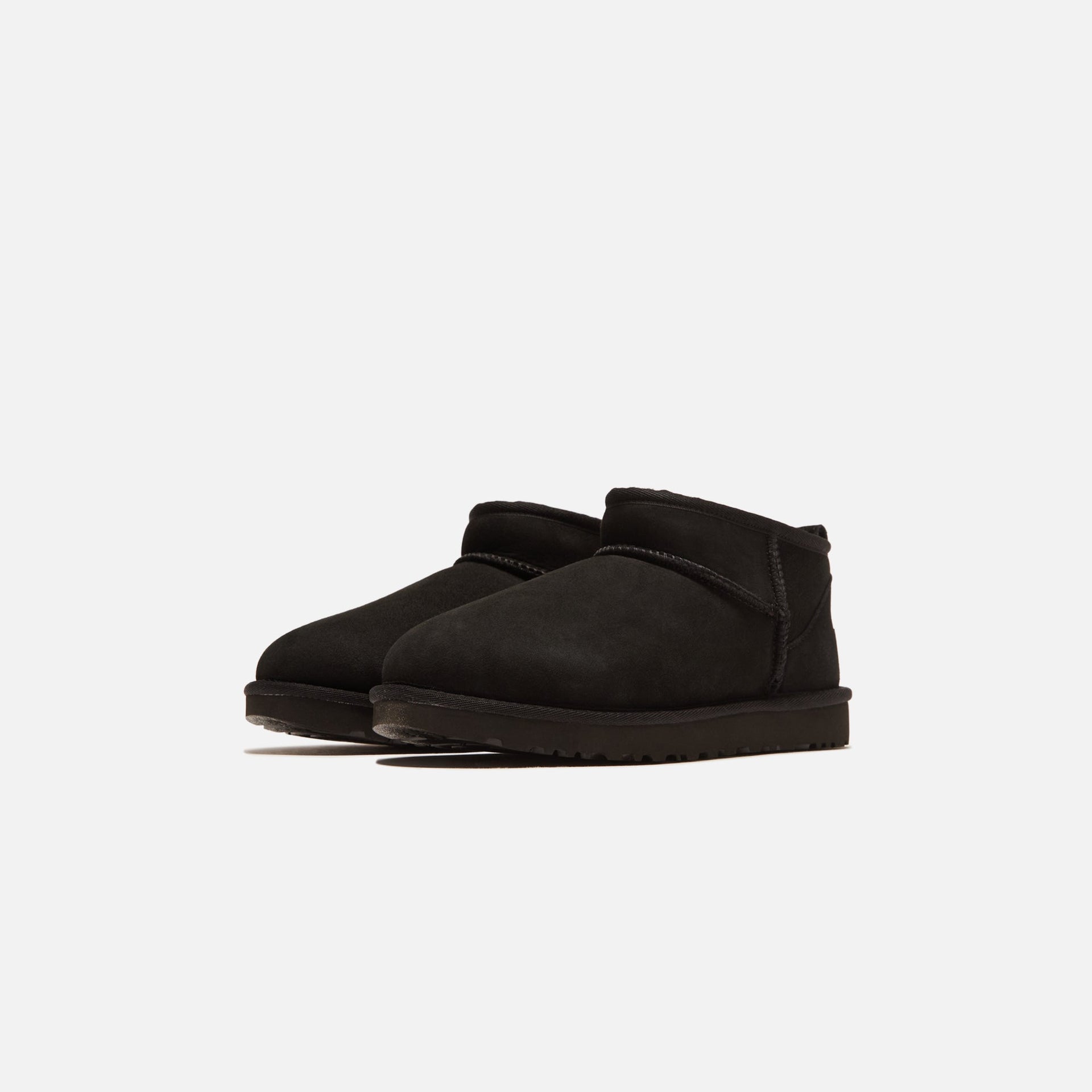 UGG WMNS Classic Ultra Mini - Black