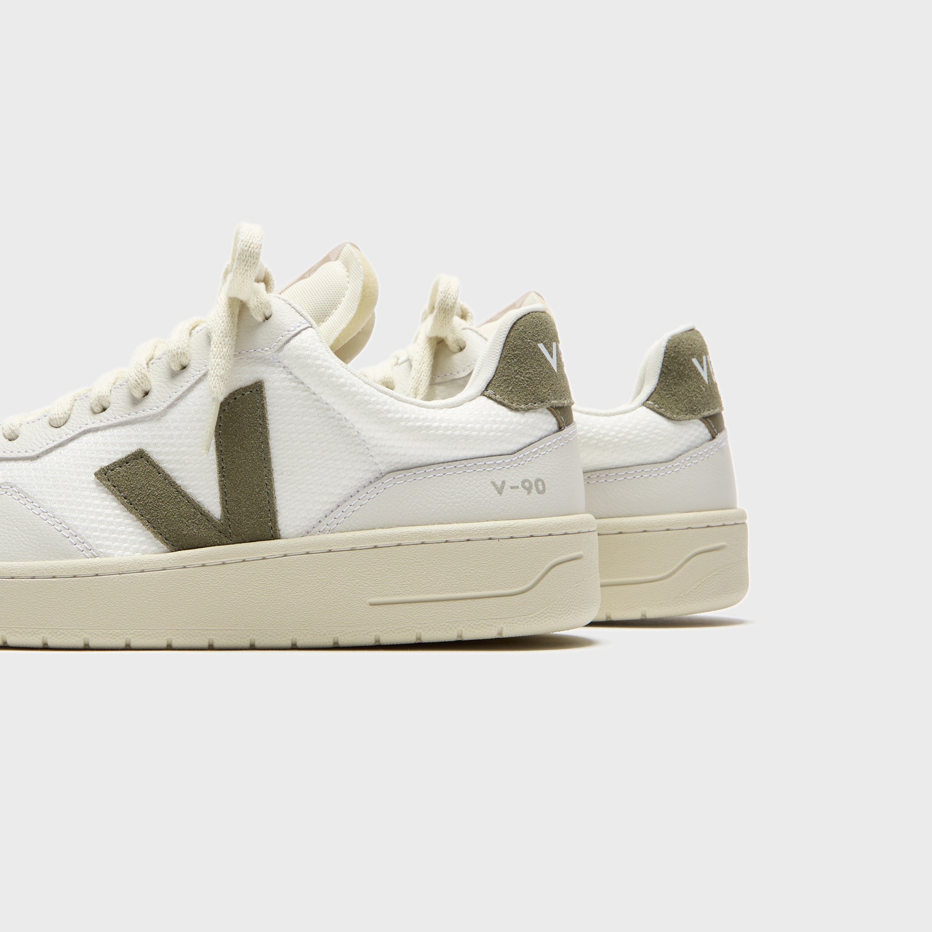 Veja V-90 - White / Kaki
