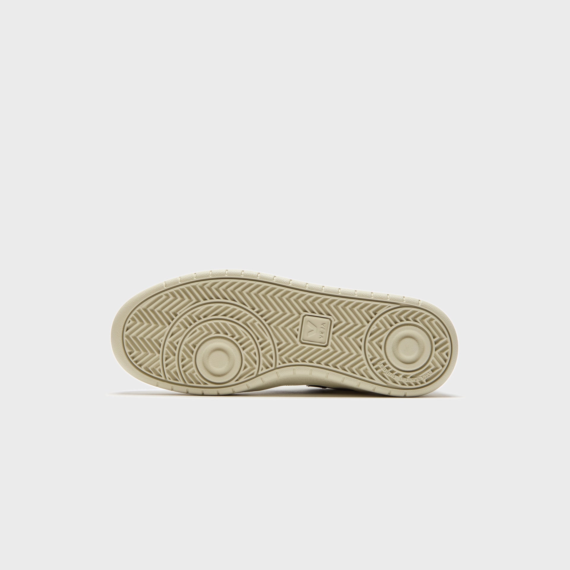 Veja V-10 - Extra White / Black