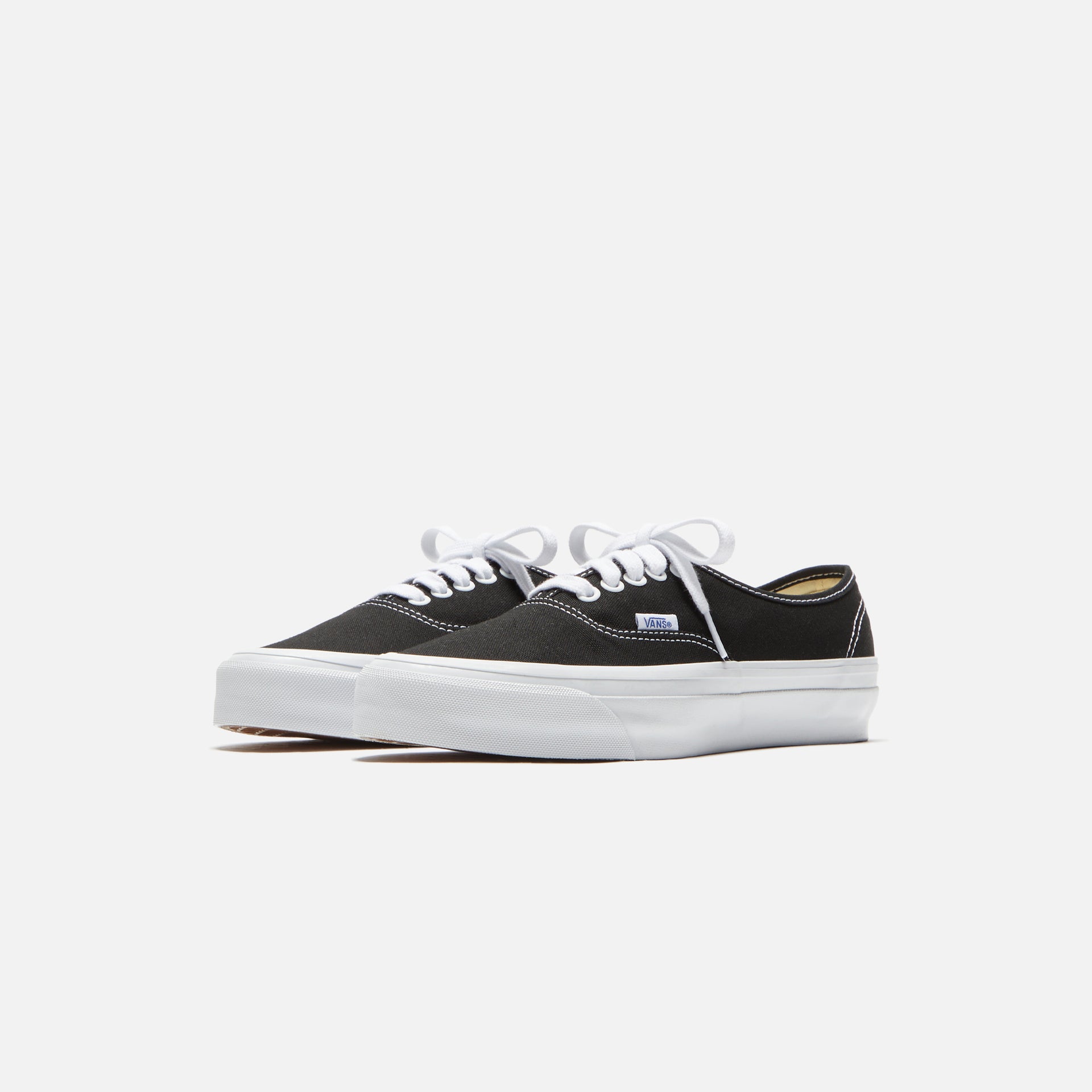 Vans Premium Authentic 44 - Black / White