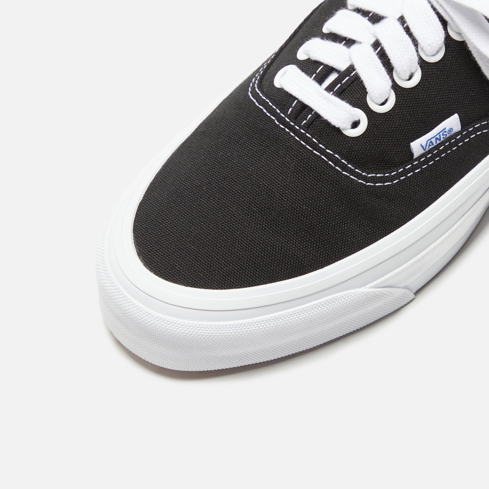 Vans Premium Authentic 44 - Black / White