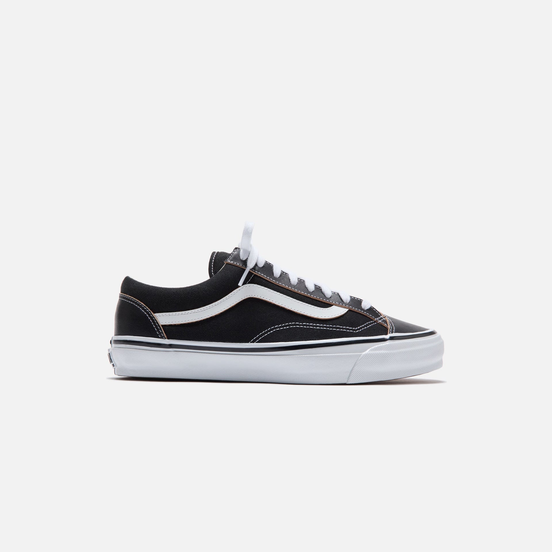 VANS OTW Old Skool 36 Vibram - Black / White