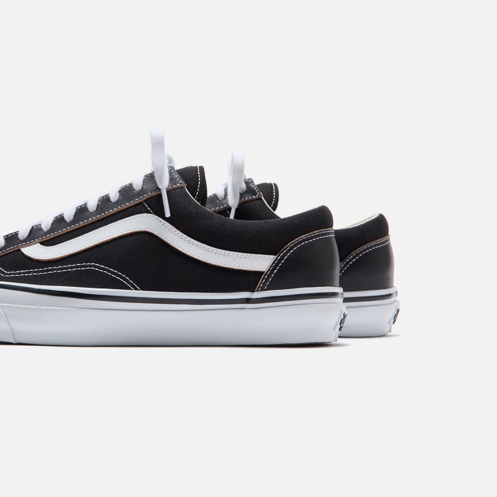 VANS OTW Old Skool 36 Vibram - Black / White