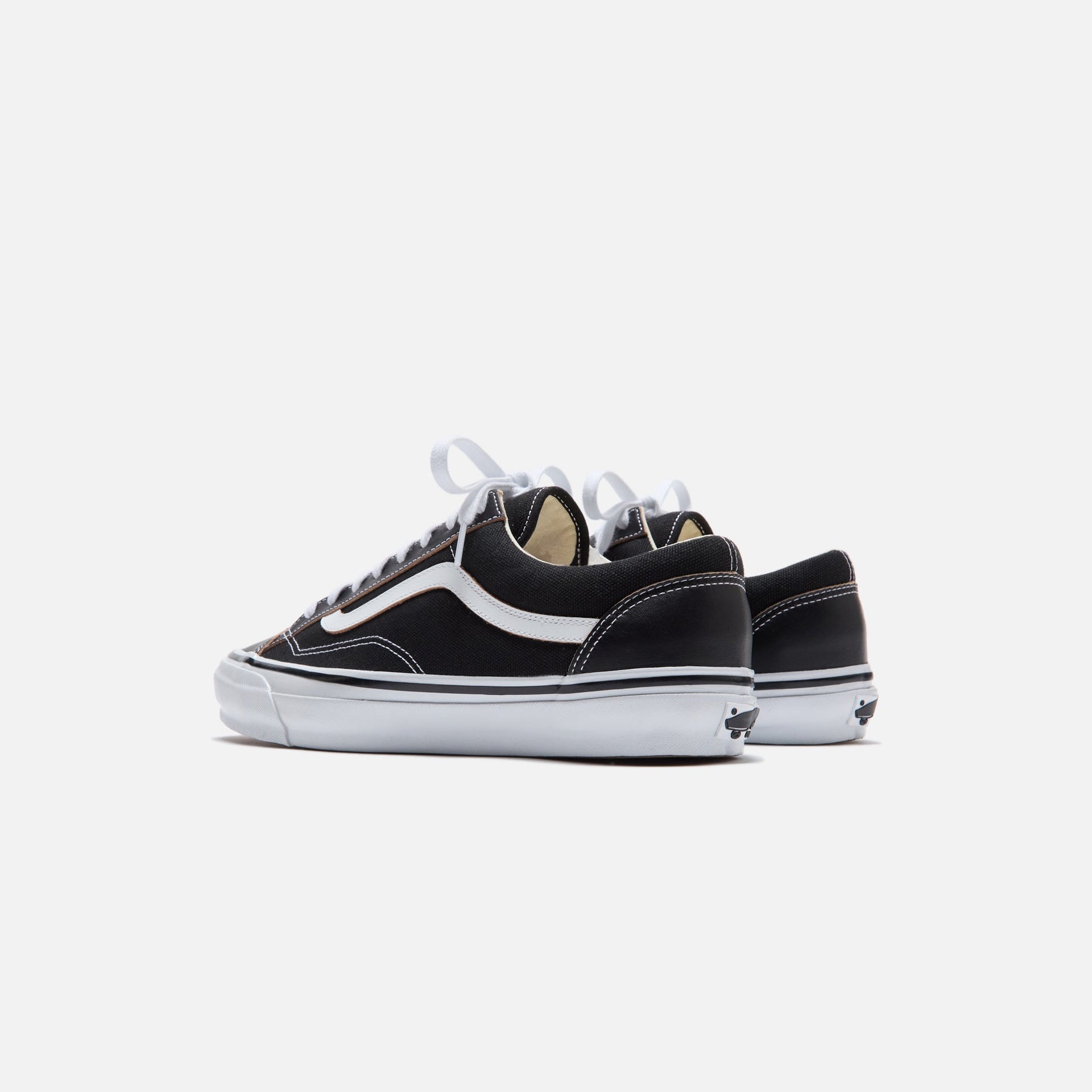 VANS OTW Old Skool 36 Vibram - Black / White