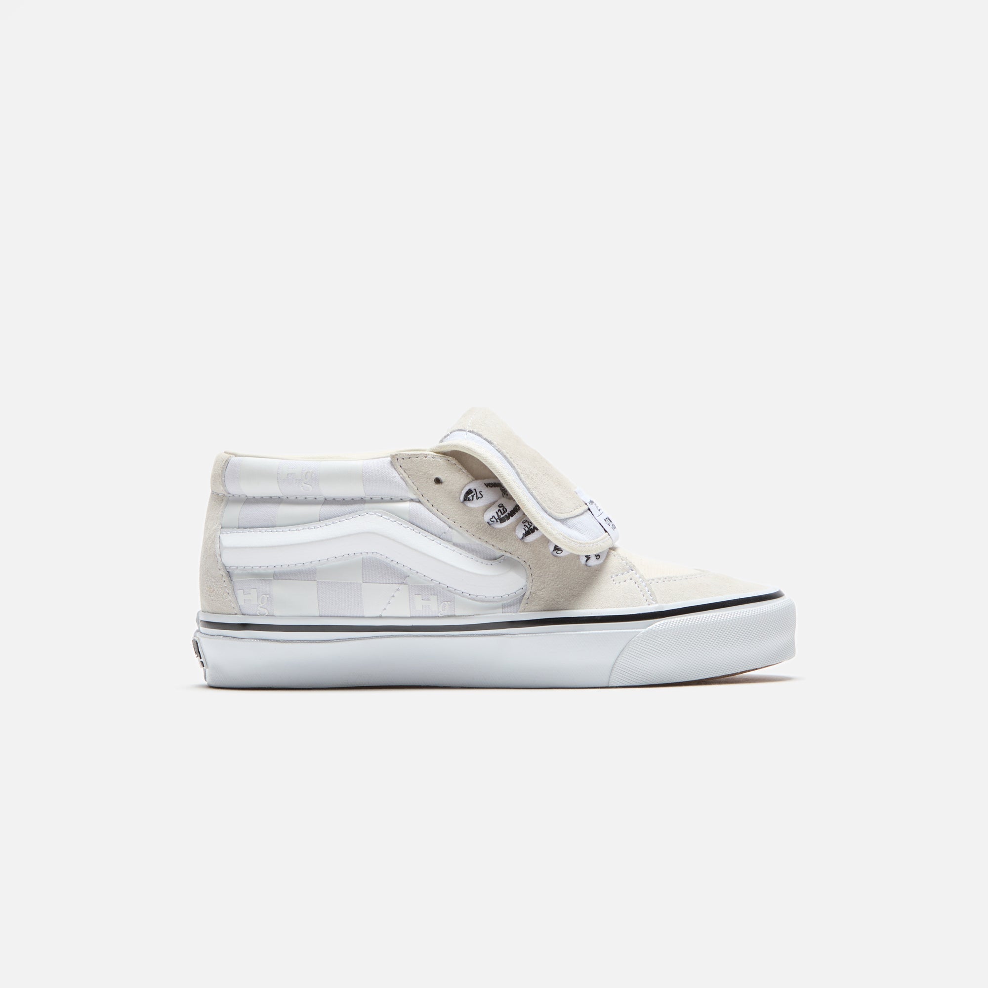 Basic white girl vans best sale