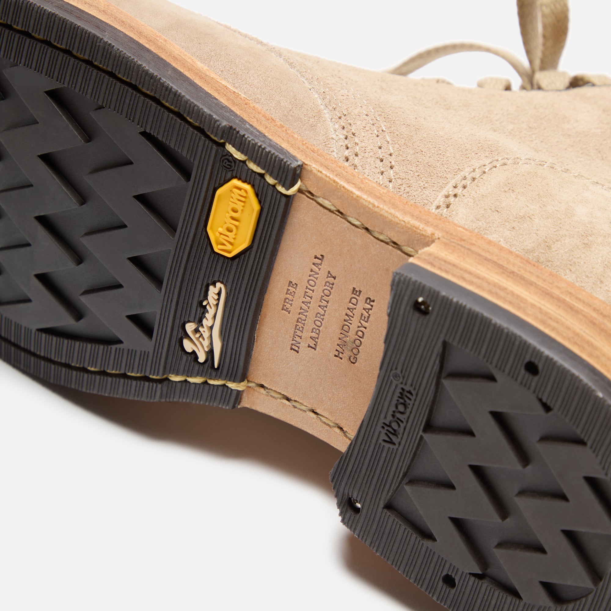 紐交換要 visvim brigadier boots M10 SAND 紐交換要 visvim brigadier boots M10 SAND - メルカリ