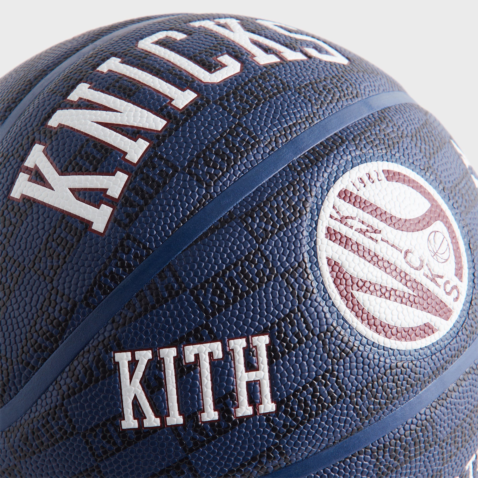 Kith & Wilson for the New York Knicks Basketball - Navy – Kith Europe