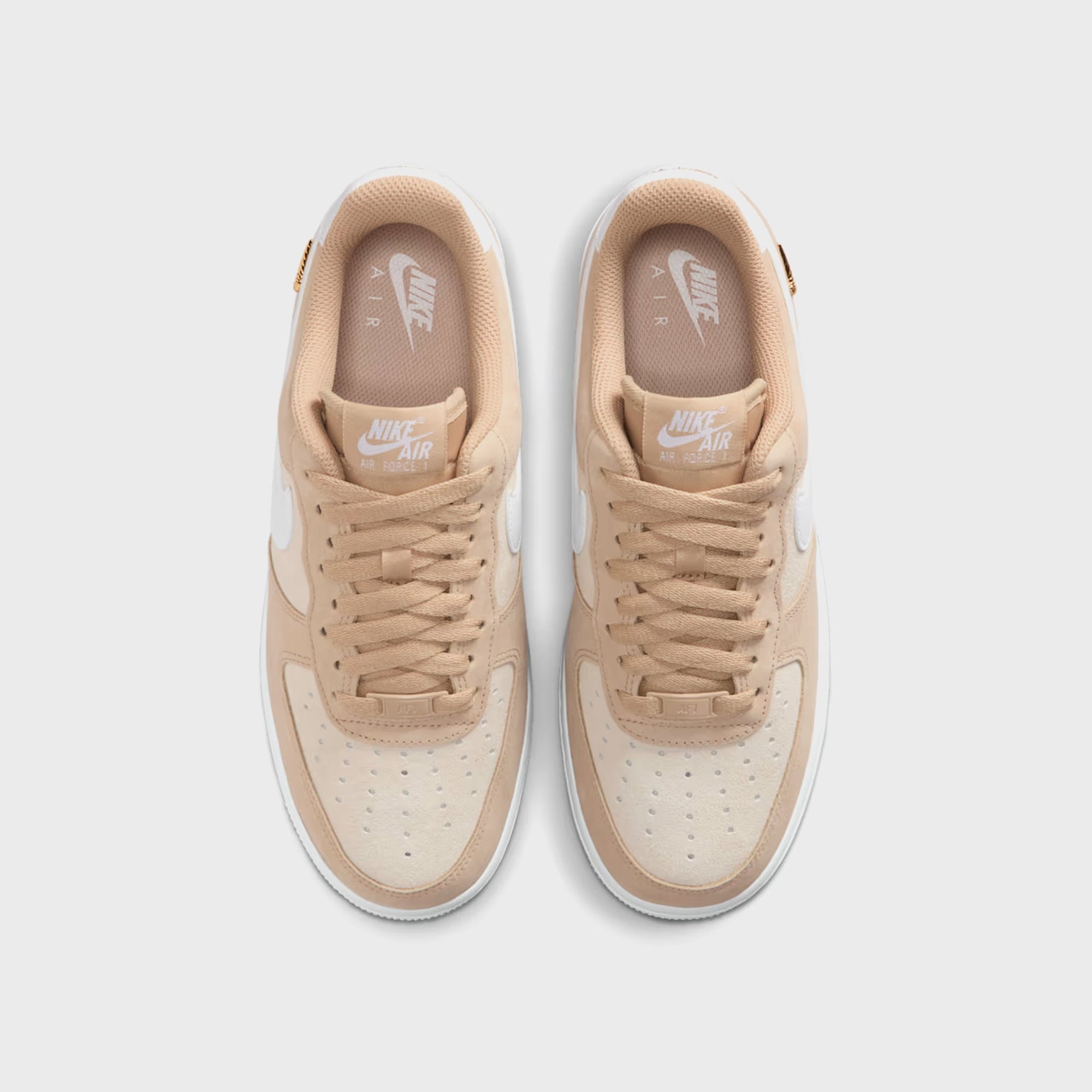 Nike WMNS Air Force 1 '07 Low SE - Linen / White / Sanddrift / Metallic Gold