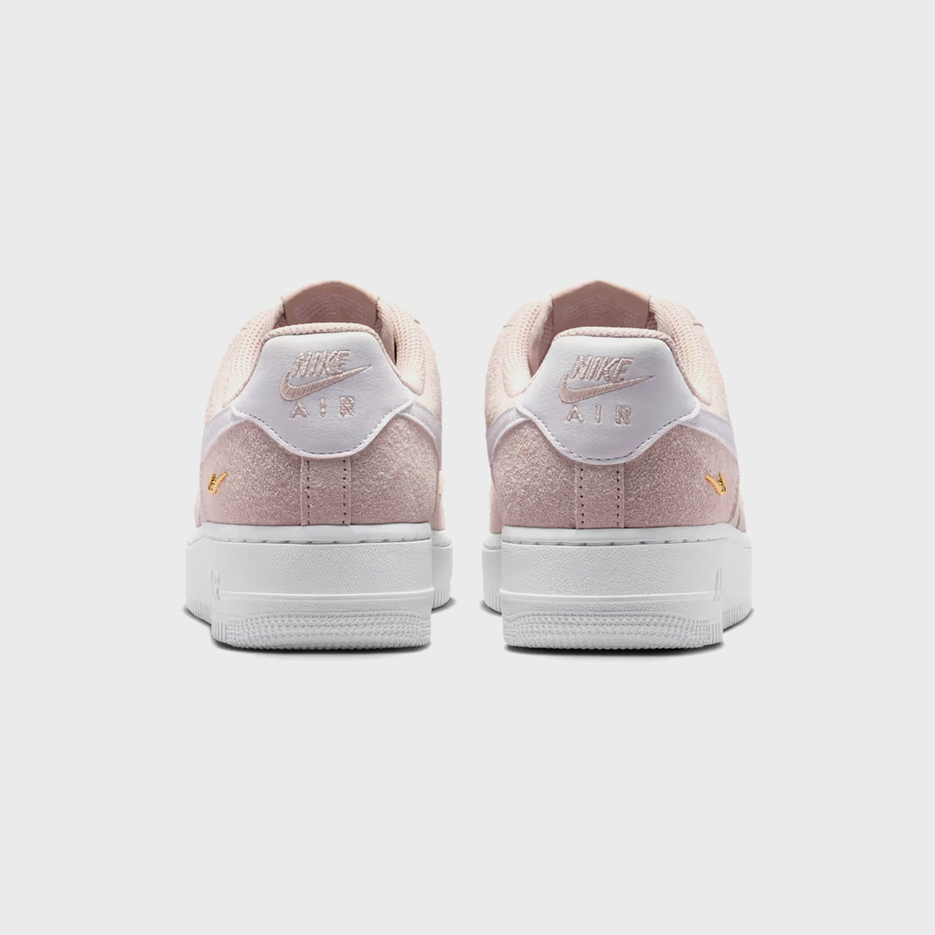 Nike WMNS Air Force 1 '07 Low SE - Silt Red / Pink Foam / Metallic Gold / White
